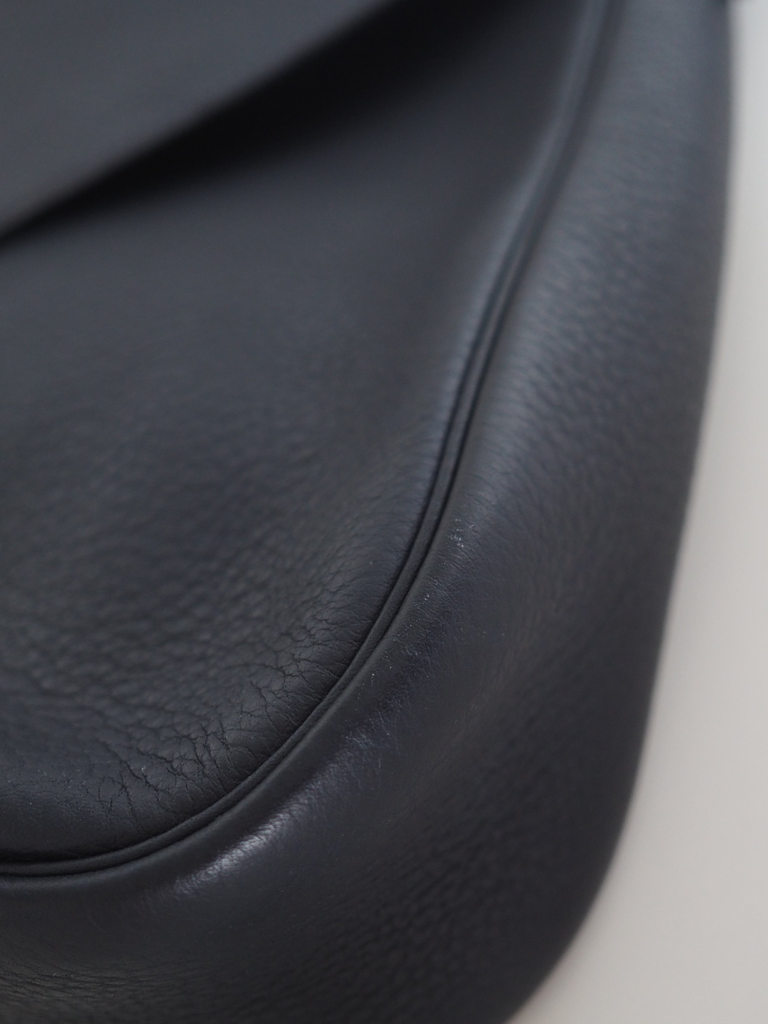 HERMÈS Christine Touareg Shoulder Bag