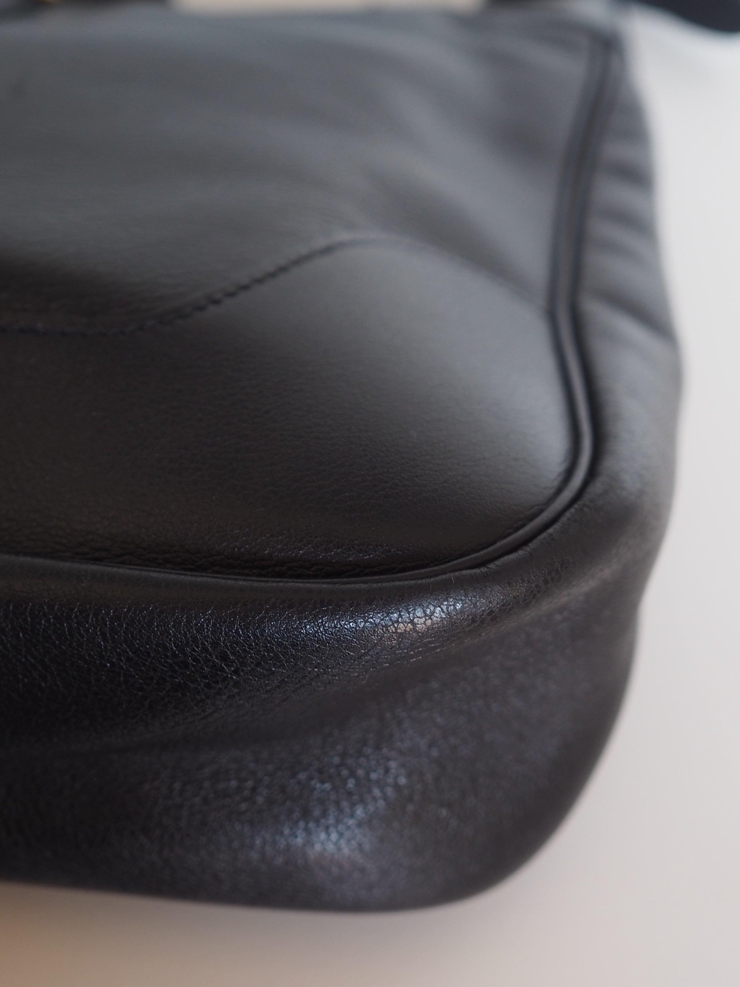 HERMÈS Trim 31 Shoulder Bag