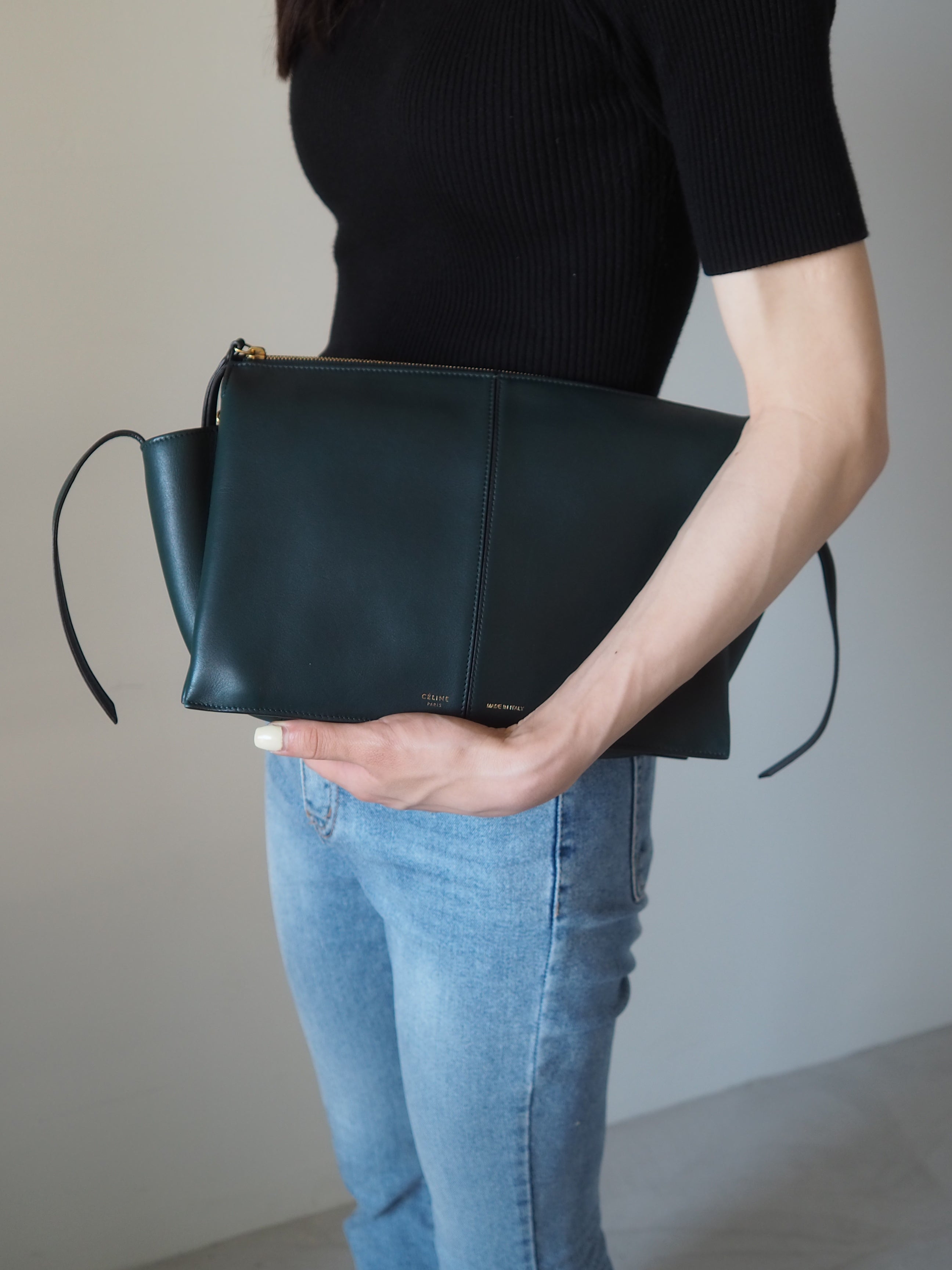 CÉLINE Tri-Fold Chain Shoulder Bag