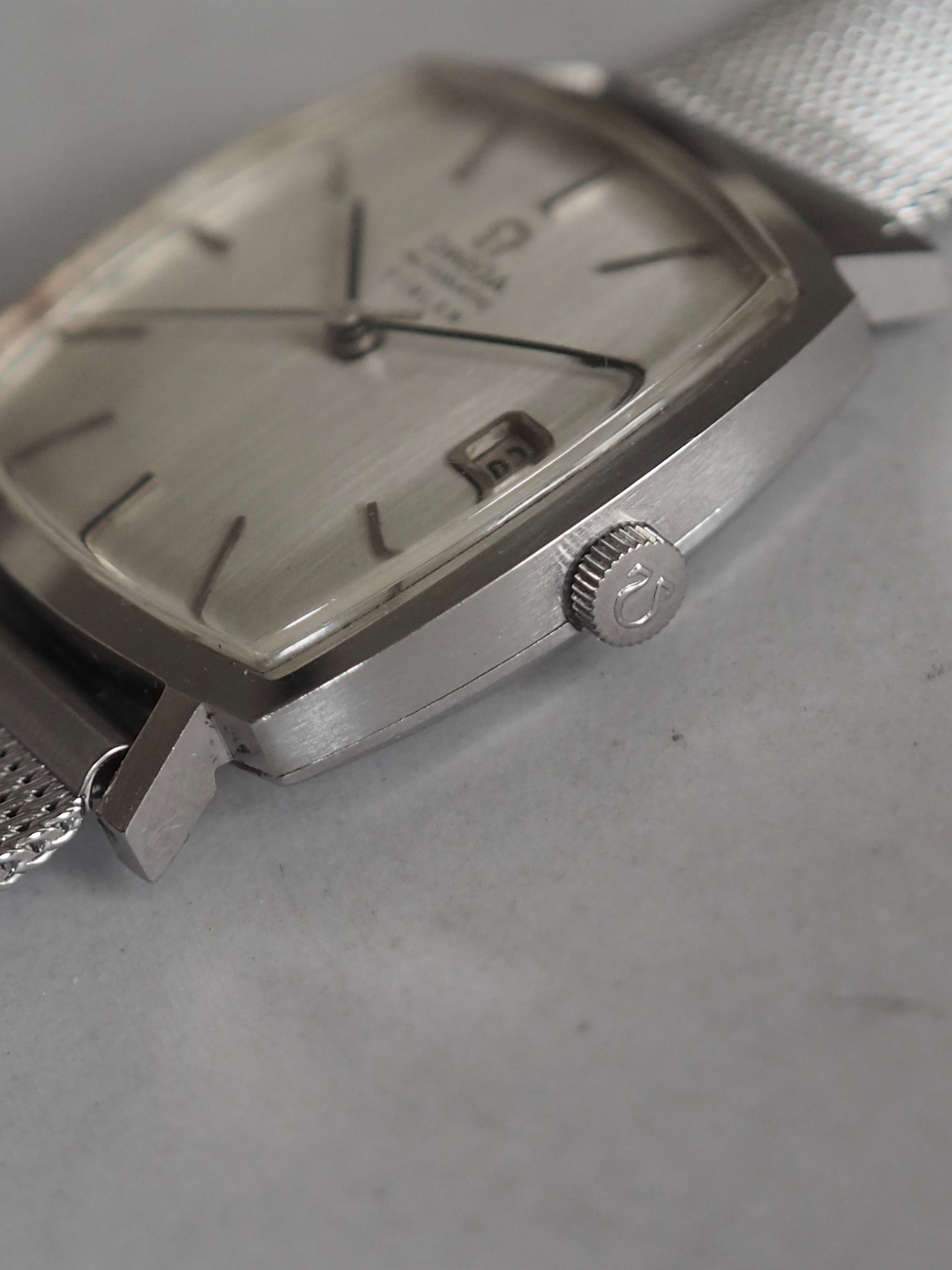 OMEGA TÜRLER Automatic Cushion Watch