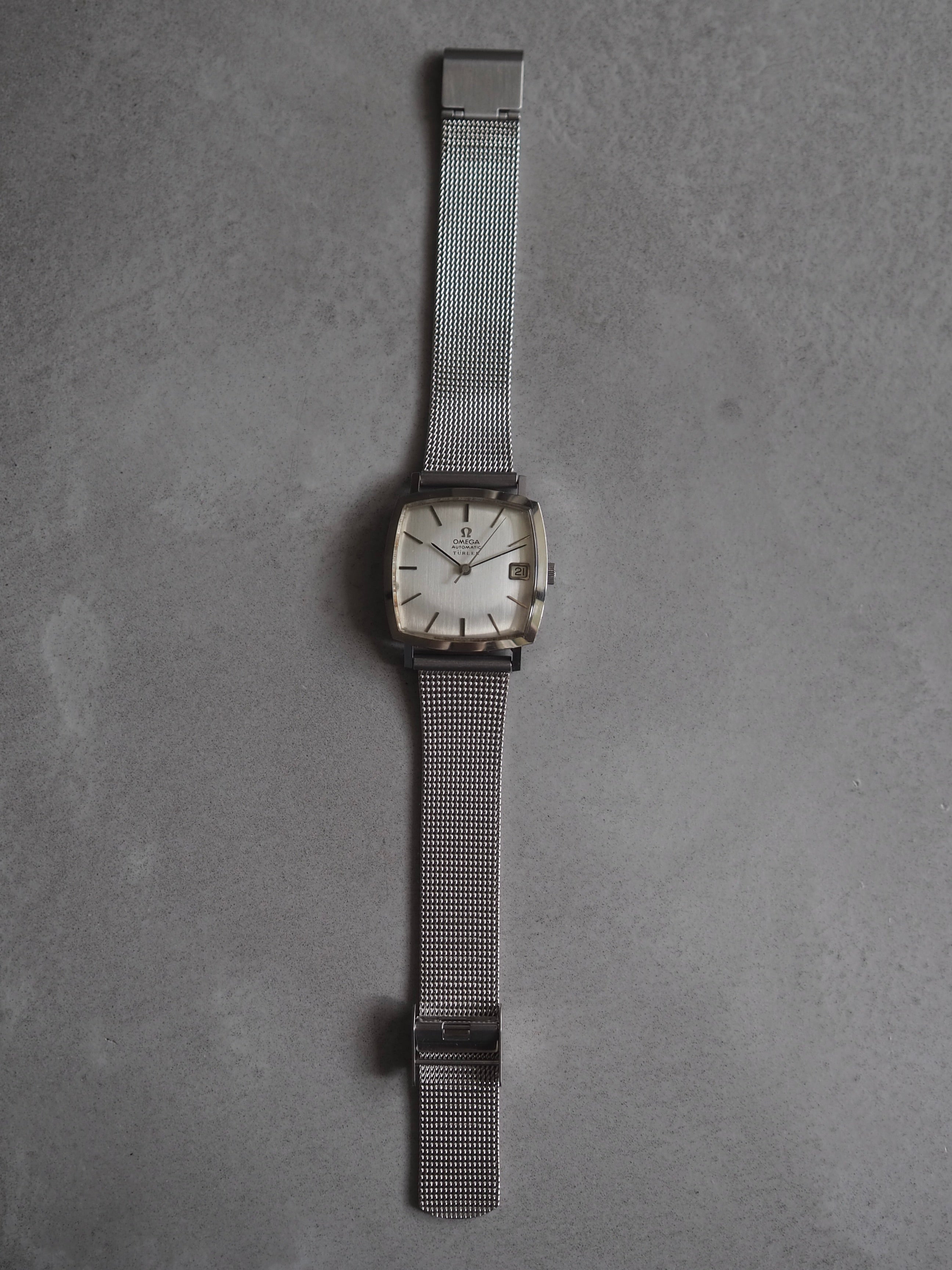 OMEGA TÜRLER Automatic Cushion Watch