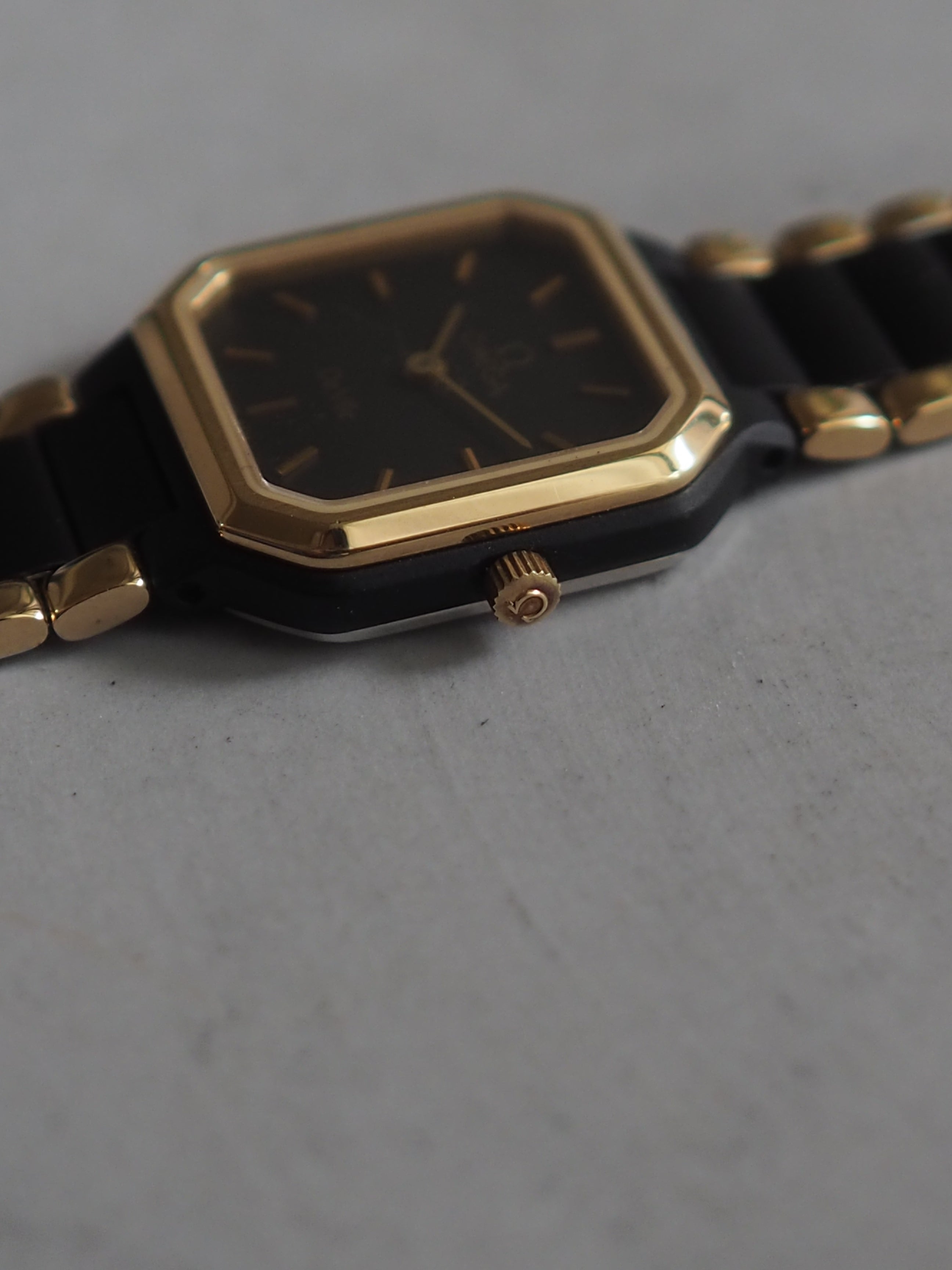 OMEGA オメガ オクトゴナル ウォッチ 腕時計 ゴールド ブラック