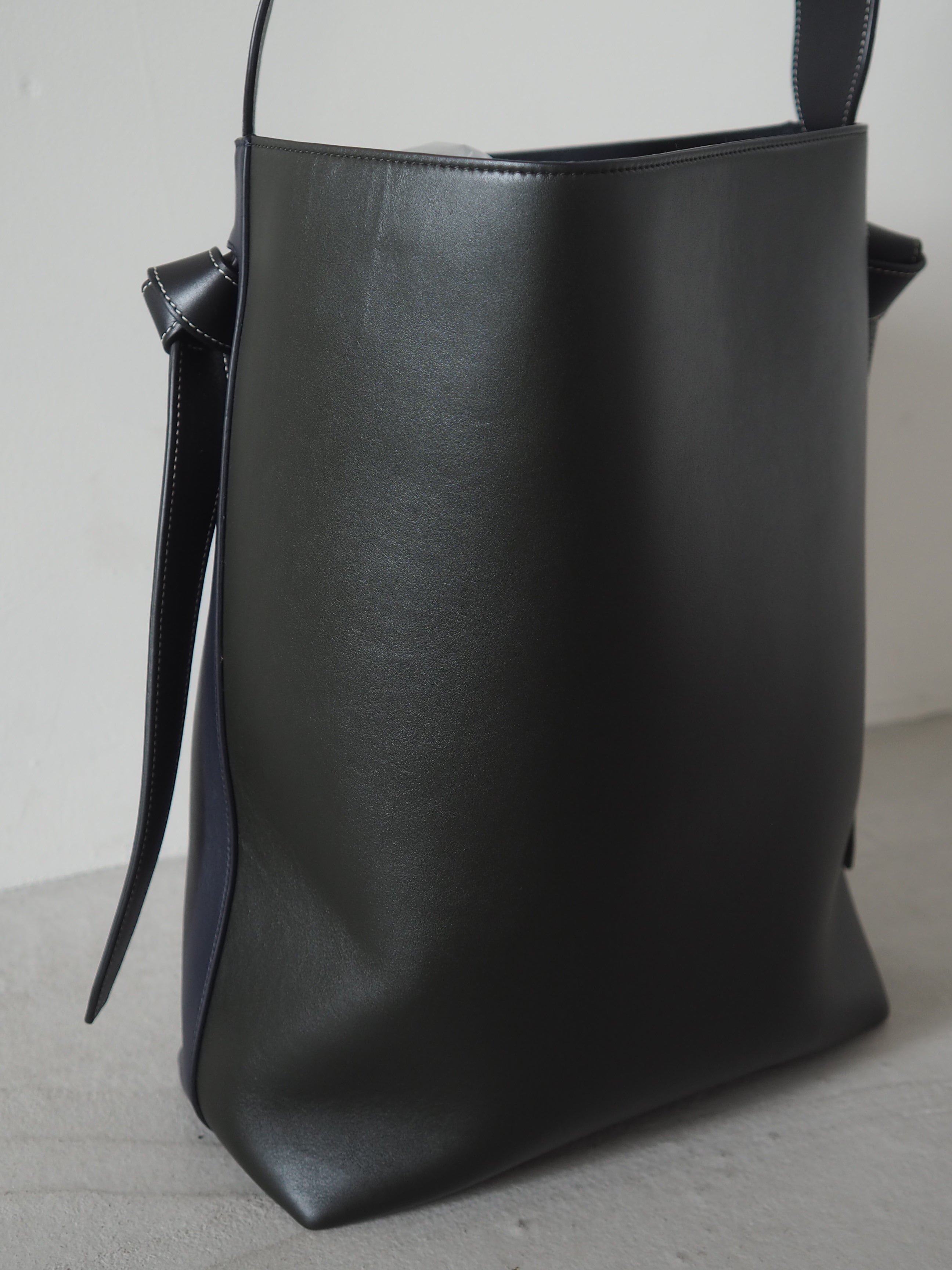 CELINE by Phoebe Philo Twisted Cabas Shoulder Bag