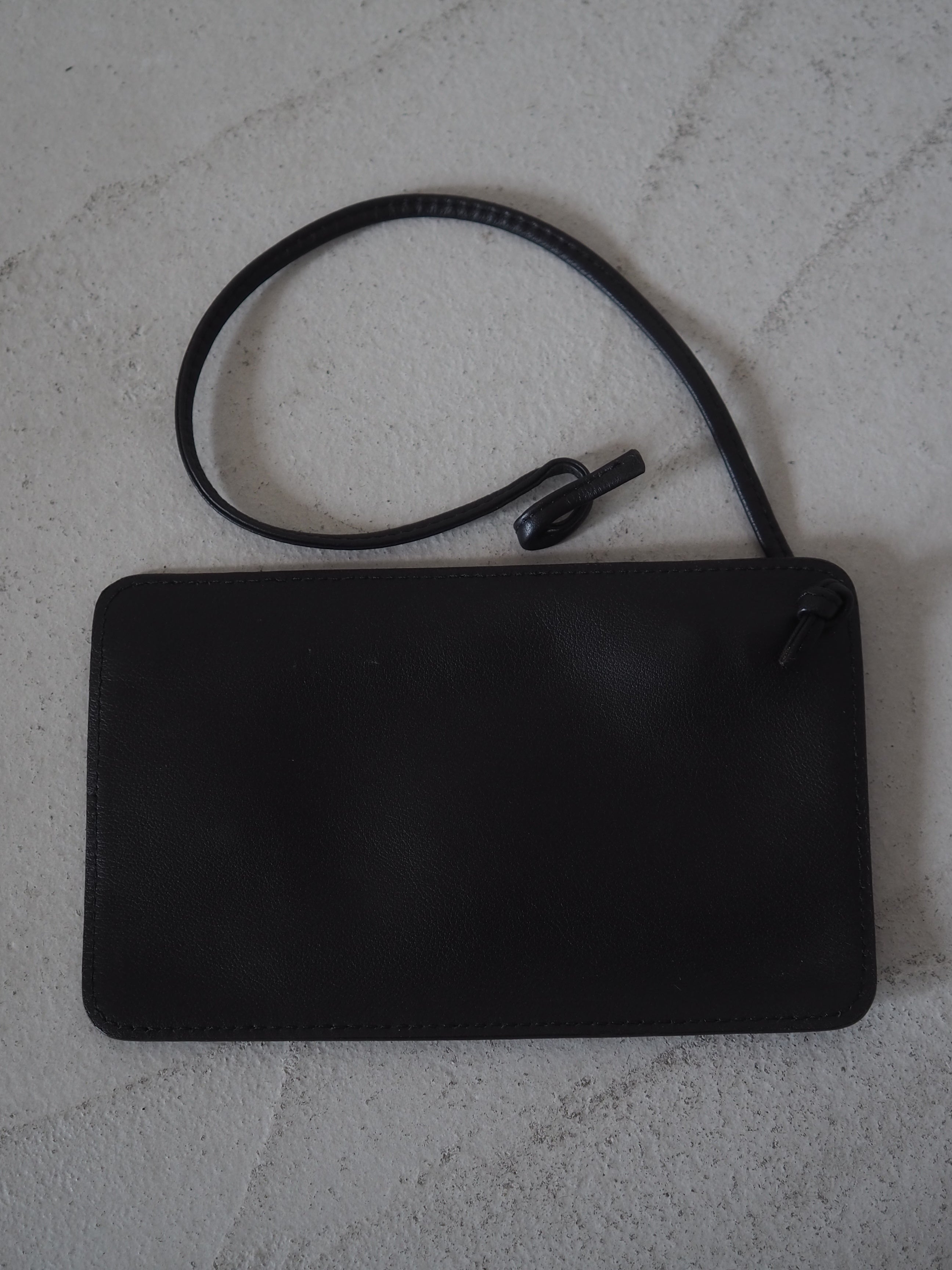 専用■ロエベ アナグラム ショルダーバッグ クロスボディ ラムレザー ブラック LOEWE ロエベ アナグラム ショルダーバッグ ポーチ付き ブラック