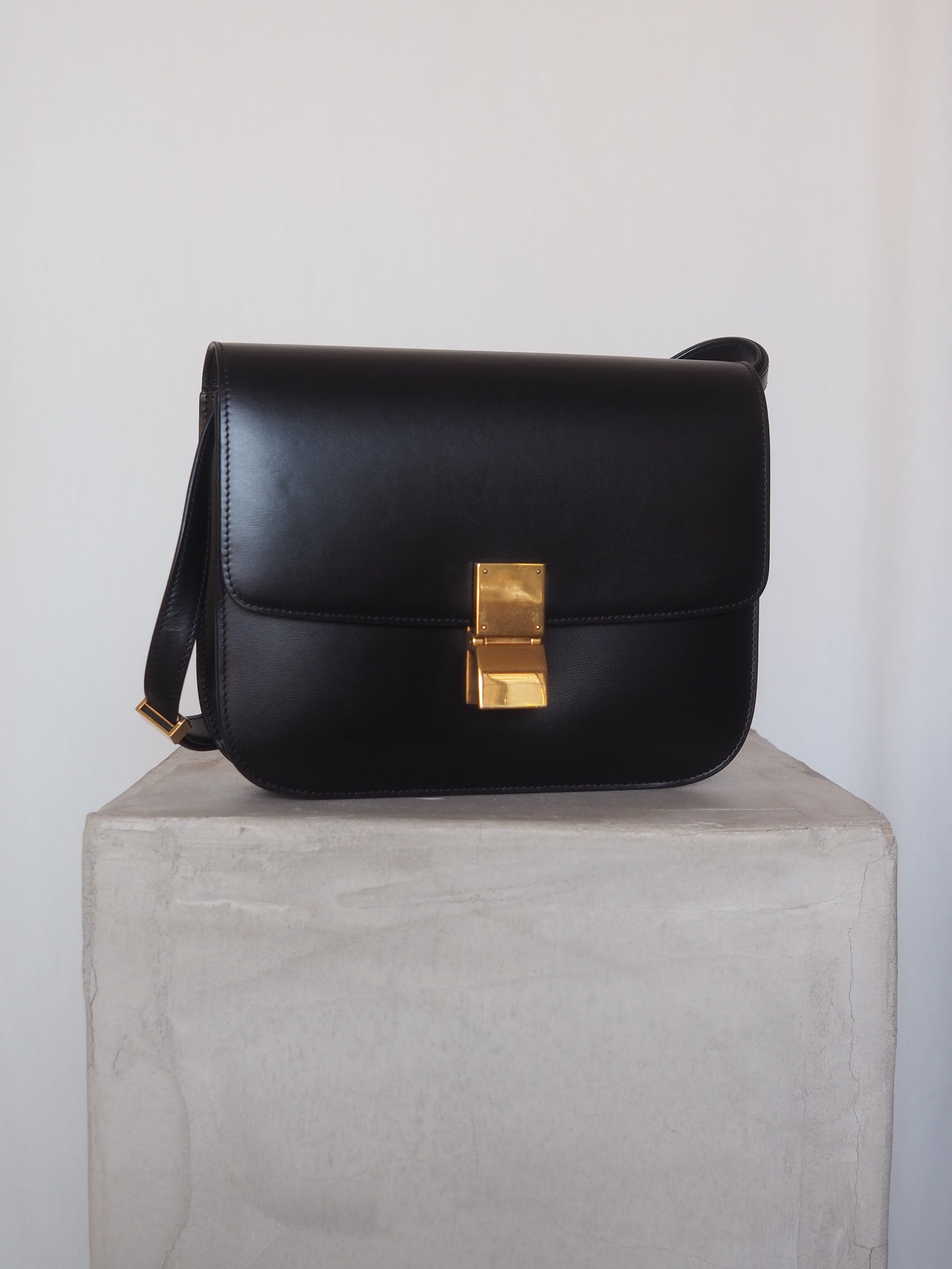CELINE セリーヌ クラシック ボックス ショルダー バッグ フィービー