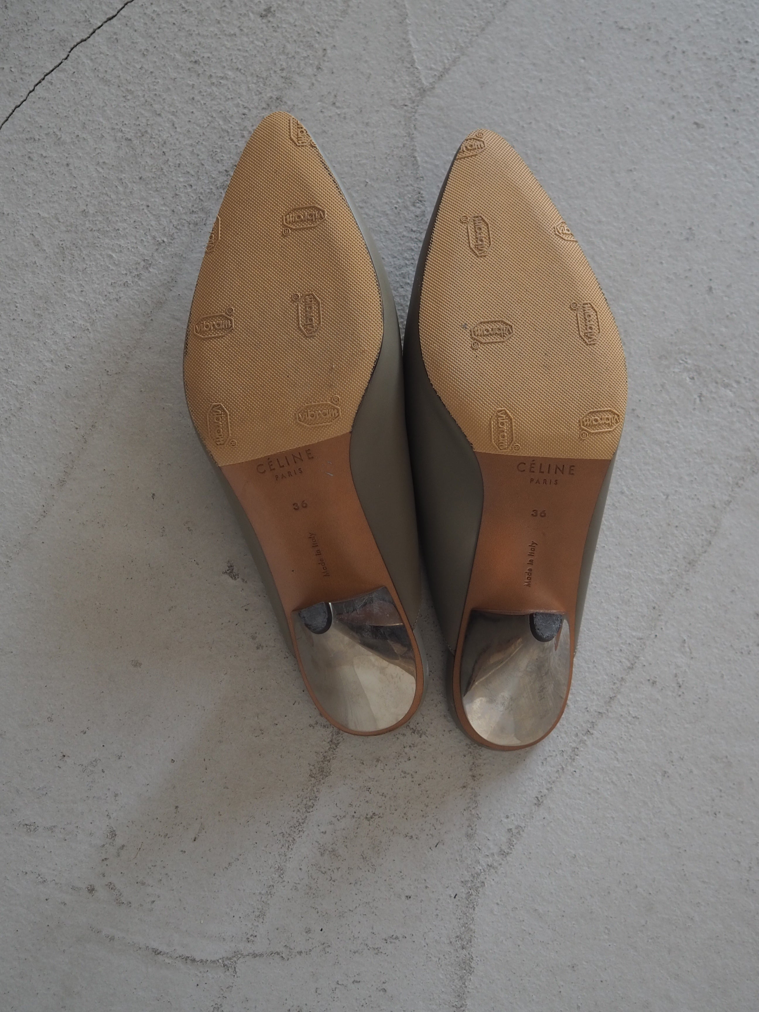CÉLINE by Phoebe Philo Metal Heel Pumps