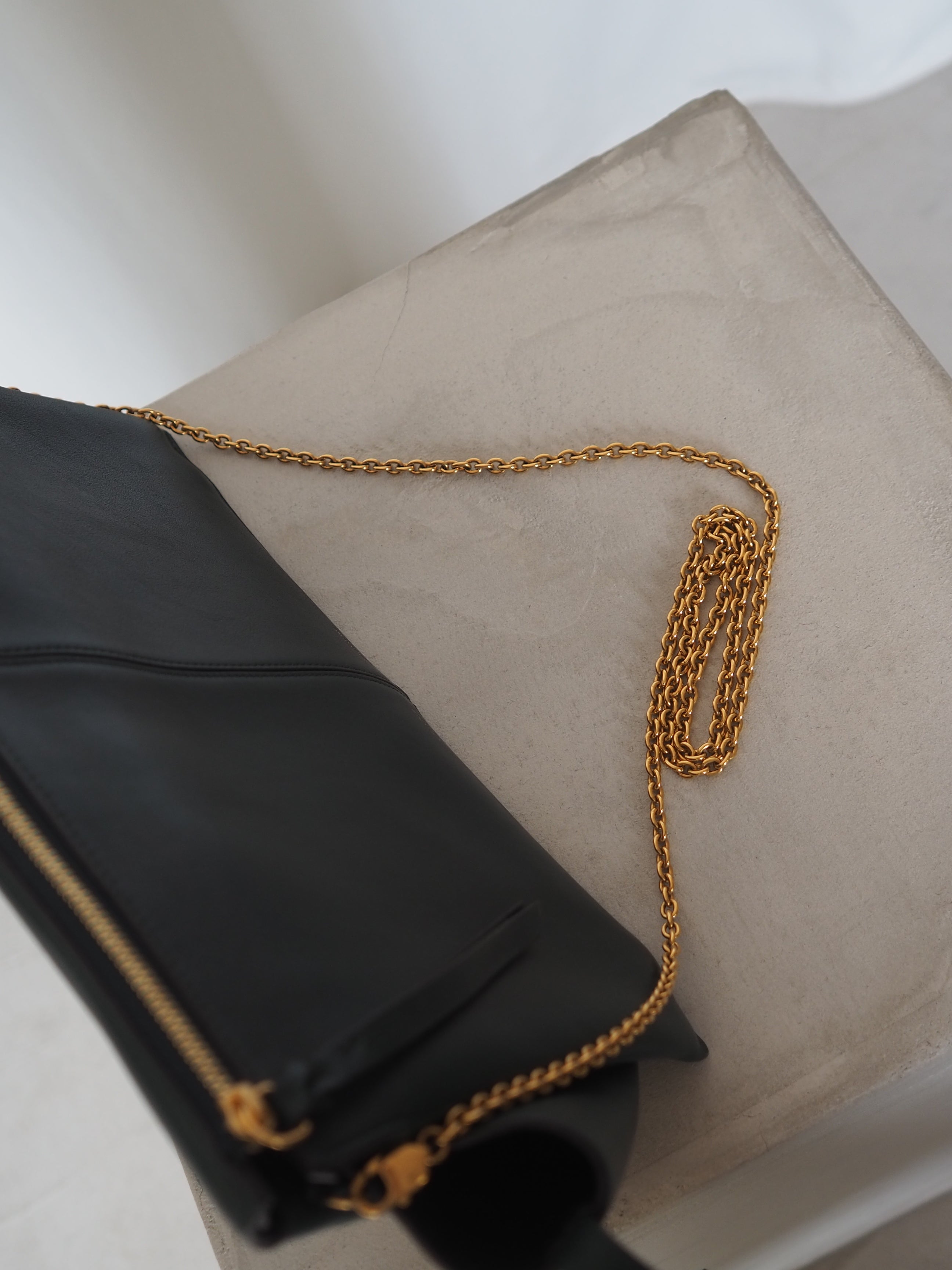 CÉLINEセリーヌトリフォルドチェーンショルダーバッグ CELINE - 【美品】 CELINE / セリーヌ | CHAIN TRI-FOLD