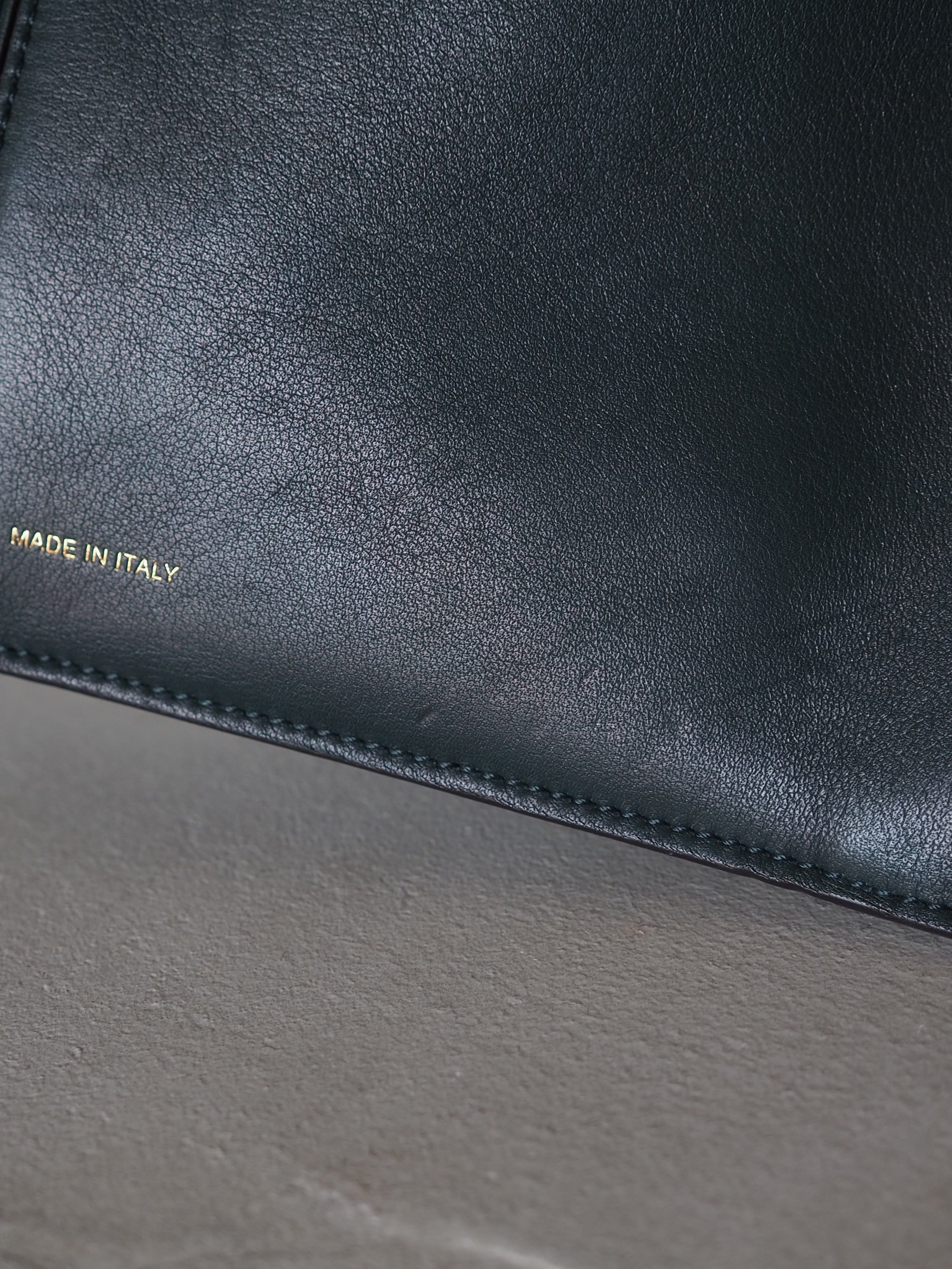 CÉLINE Tri-Fold Chain Shoulder Bag