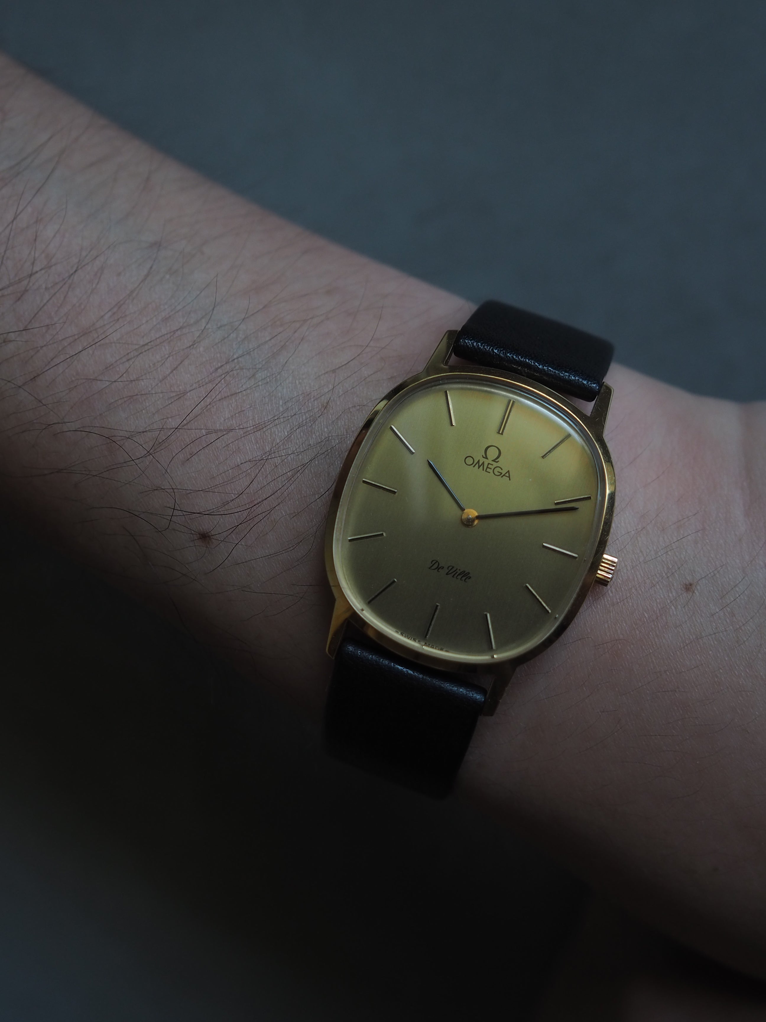 OMEGA DE VILLE Rounded rectangular Watch