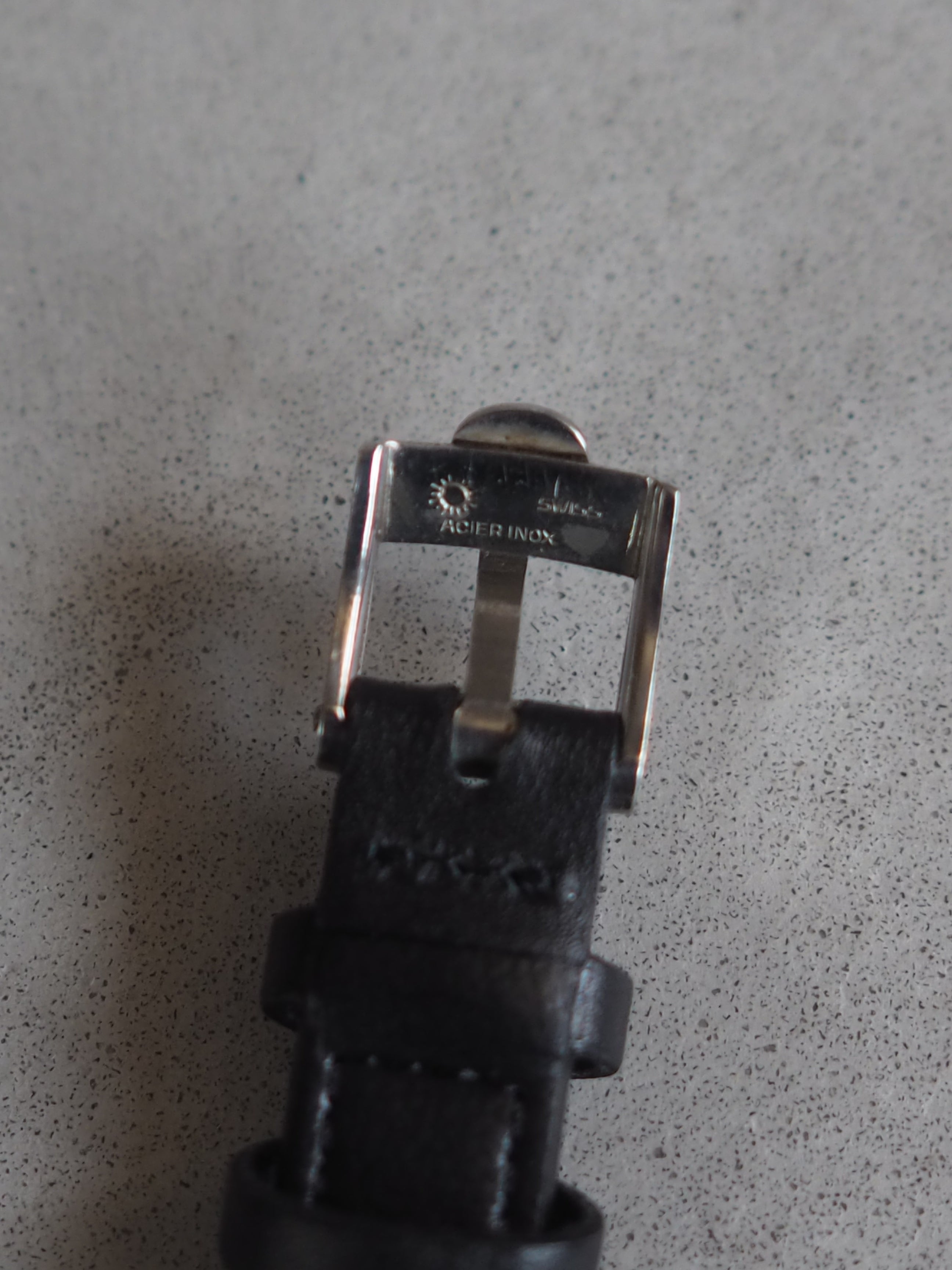 OMEGA DE VILLE Oval Watch