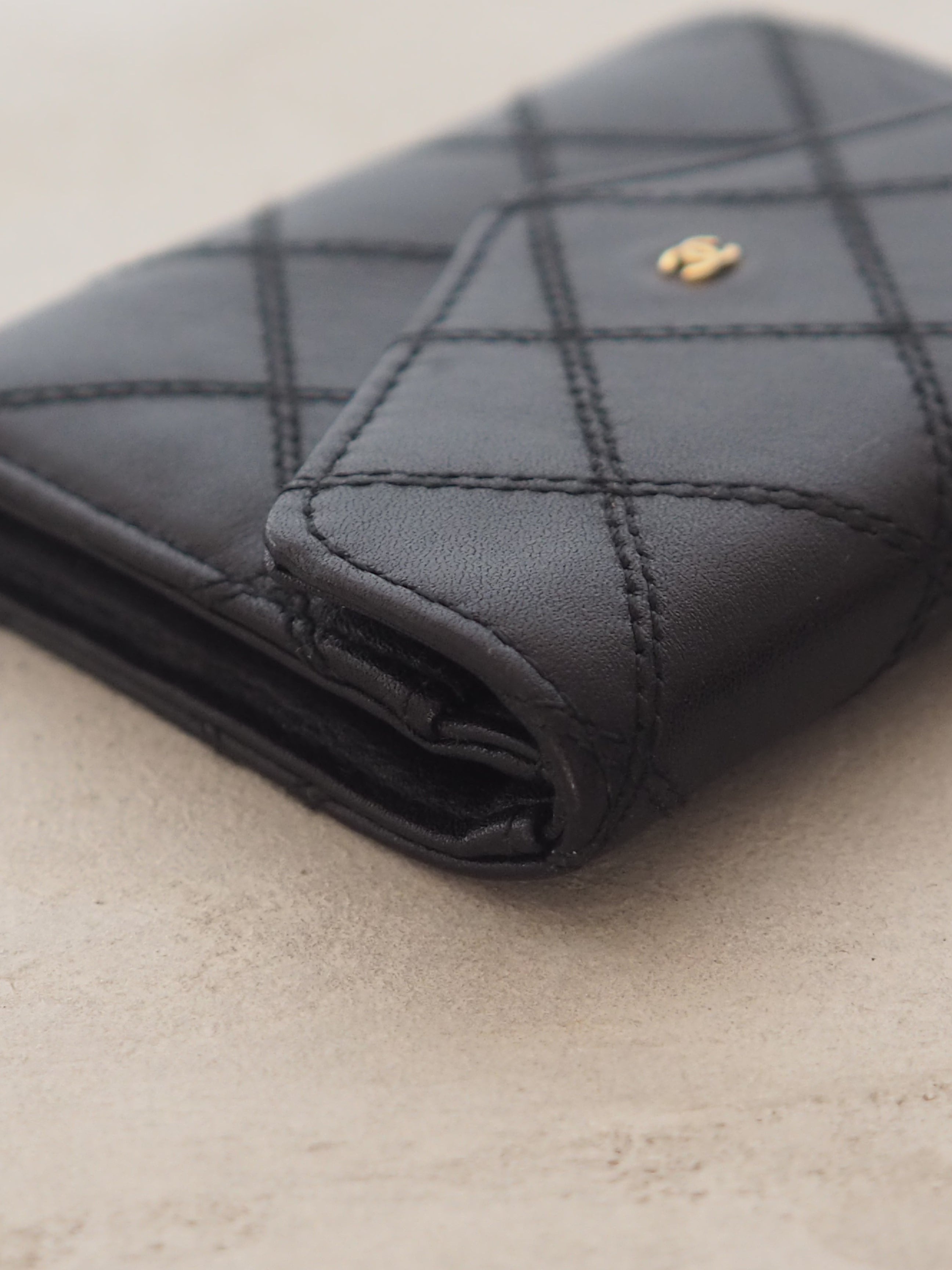 CHANEL Bicolore Coin Case