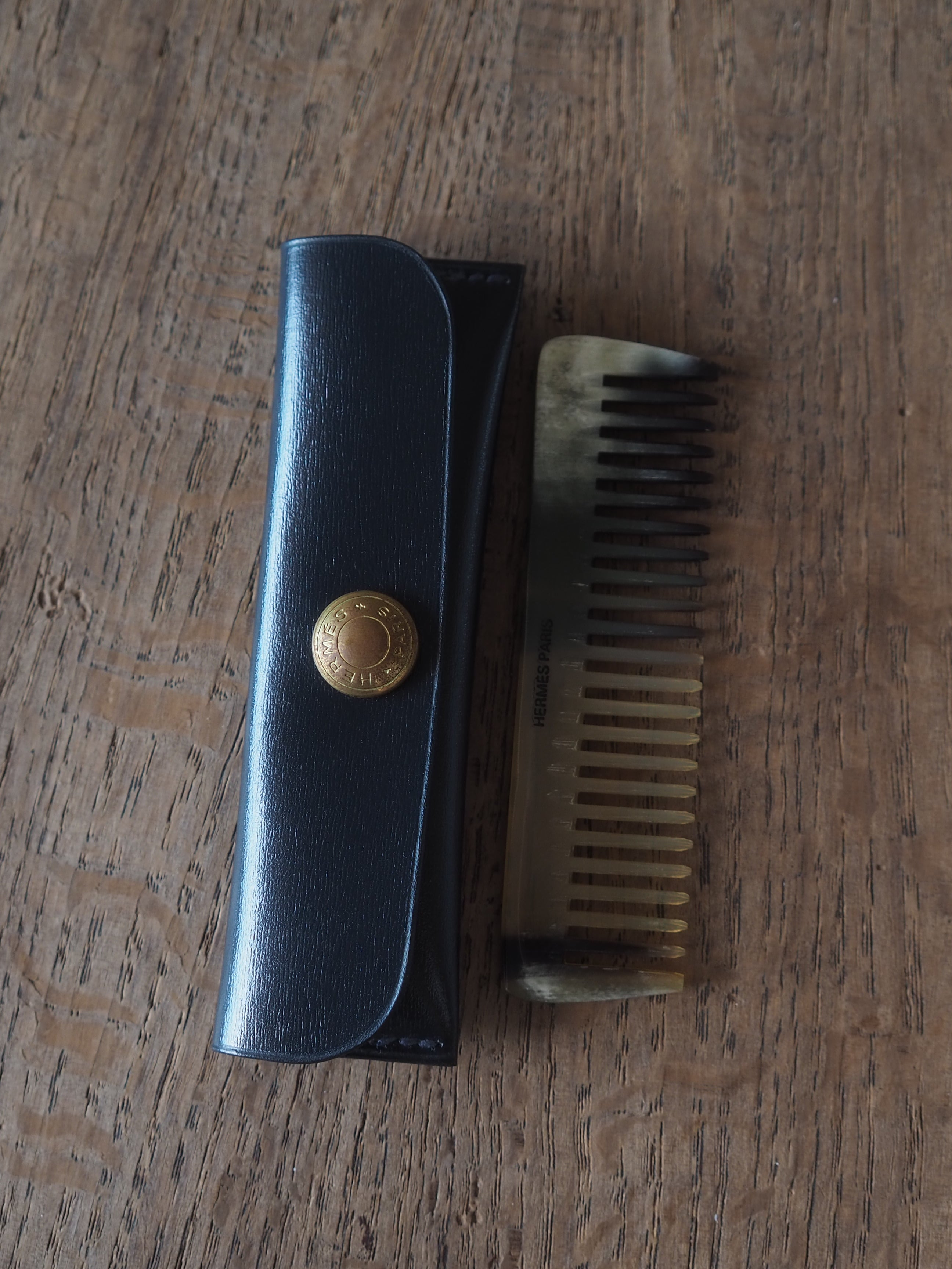 HERMÈS Buffalo Horn Comb Leather Case