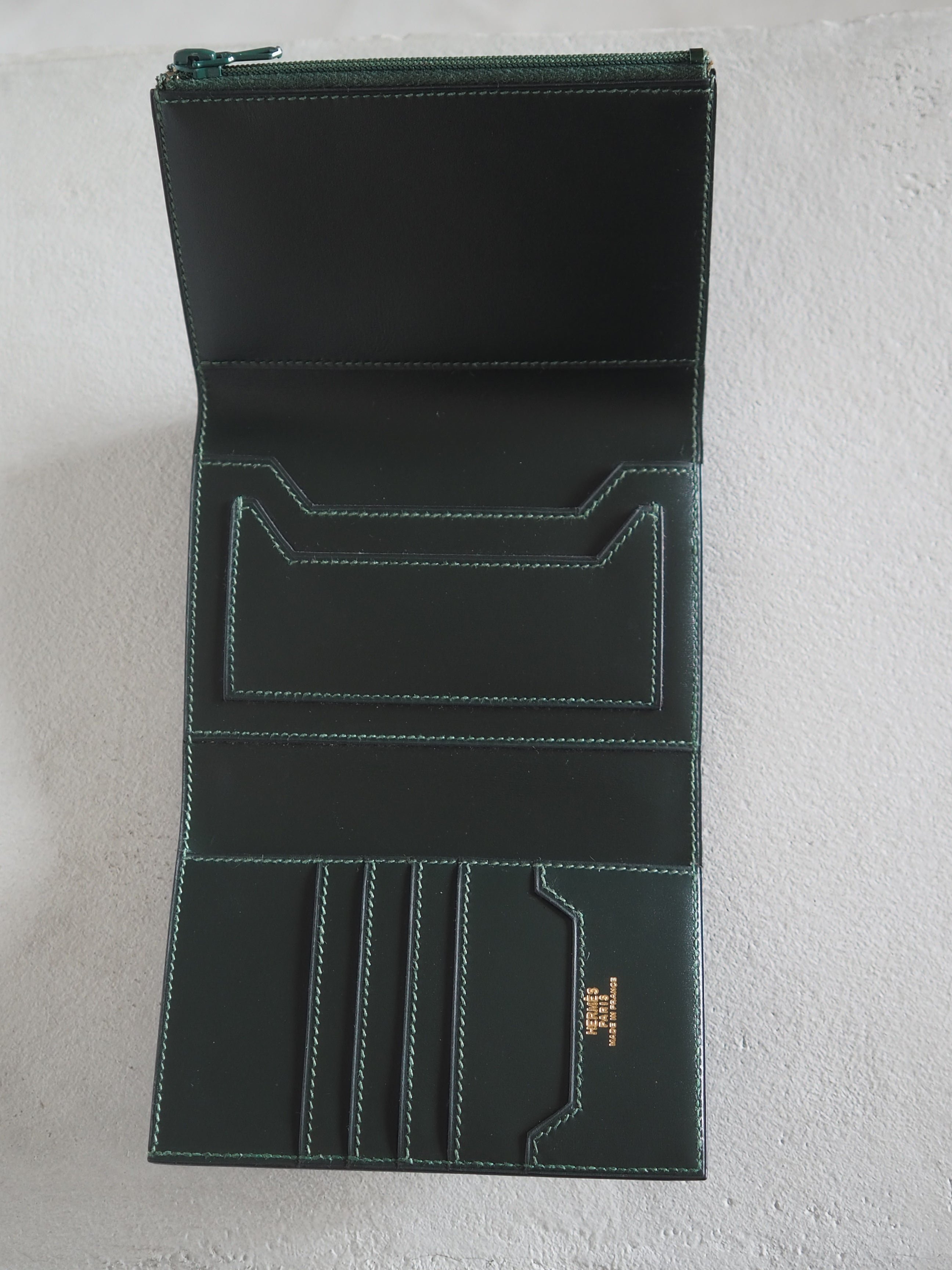 HERMÈS Jura Wallet