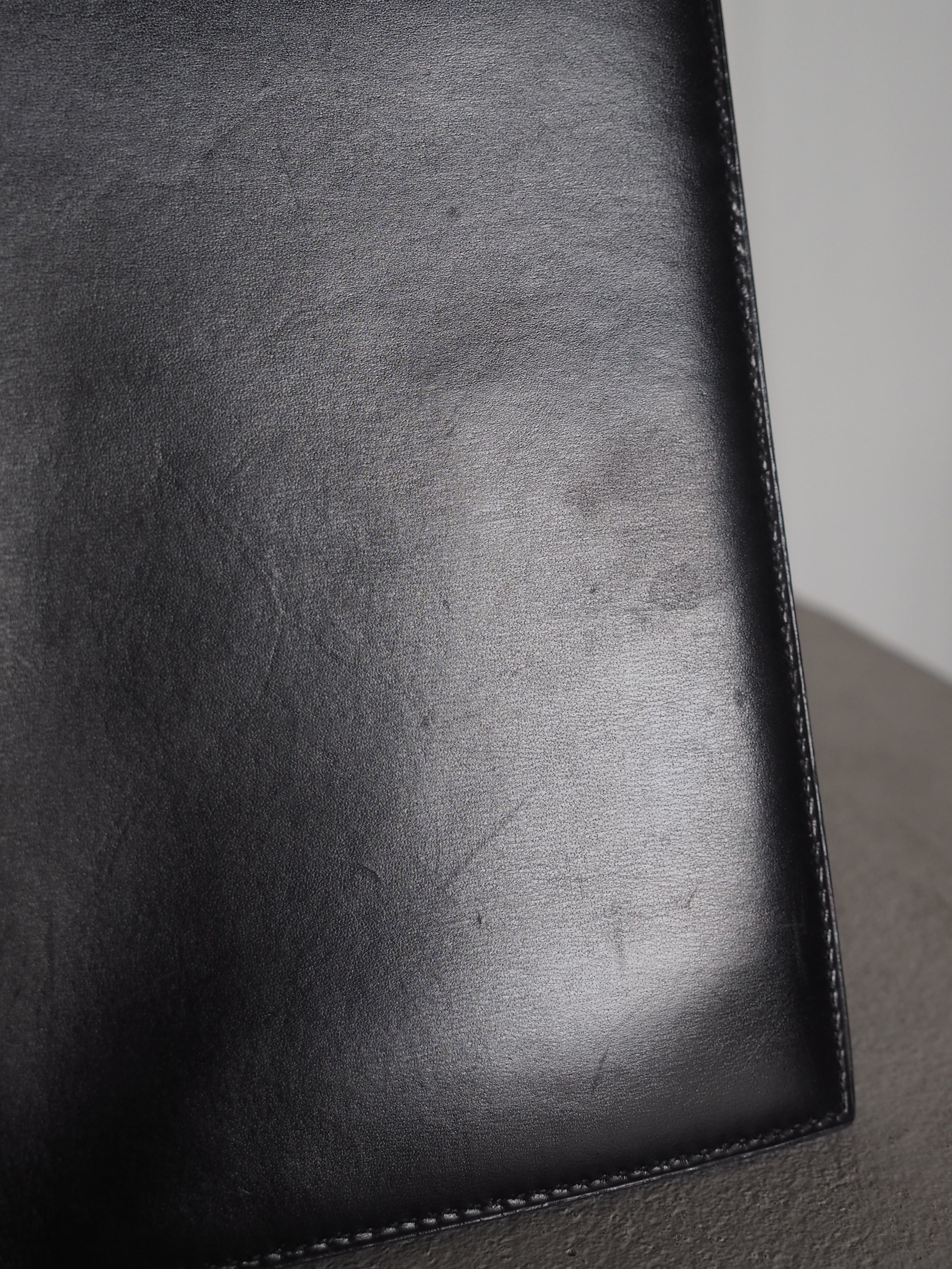 HERMÈS Box Calf Passport Case