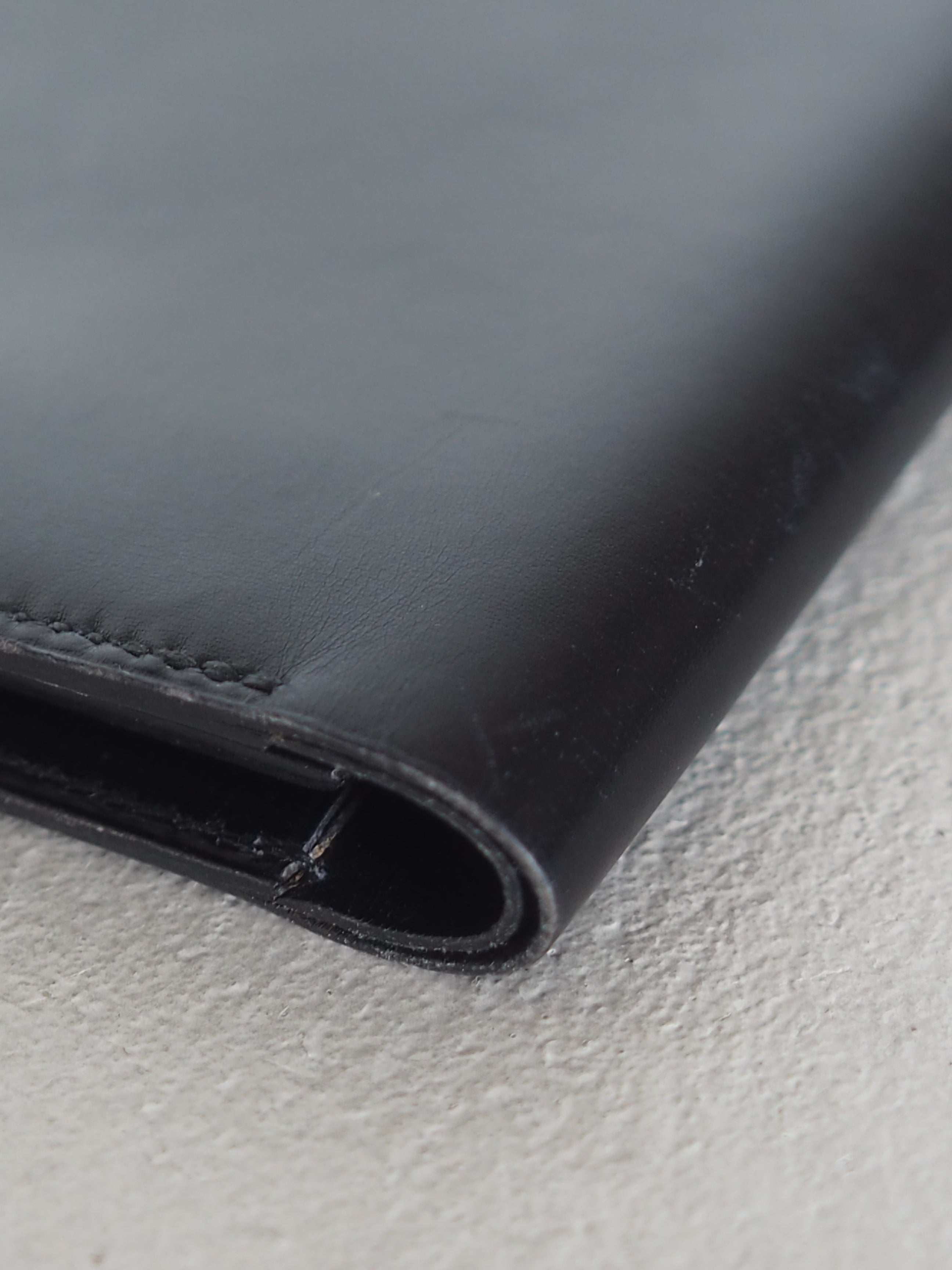HERMÈS Box Calf Passport Case