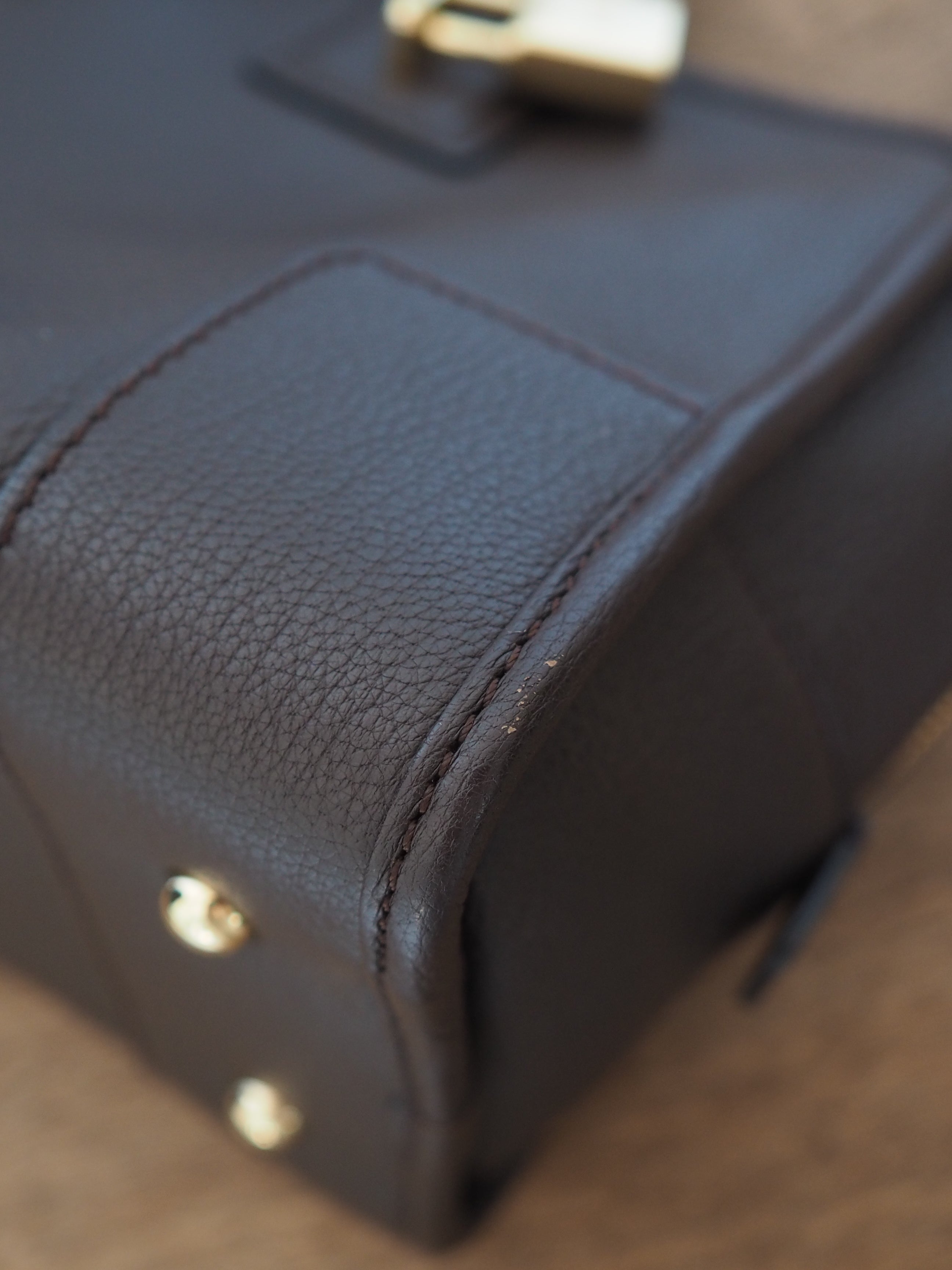 LOEWE Amazona 28 Hand Bag