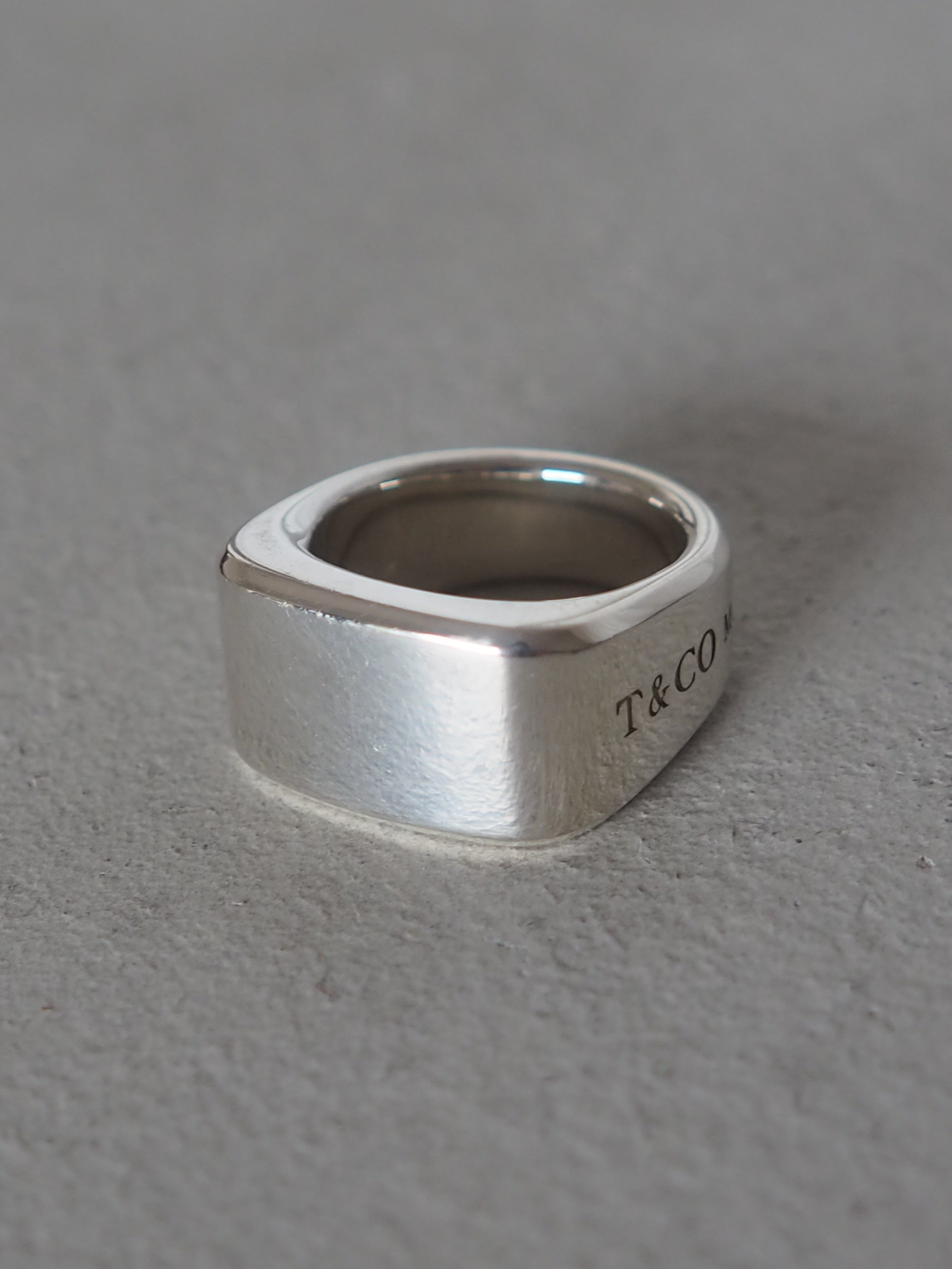 Tiffany ナロー リング 14号 ヴィンテージリング ユニセックス Tiffany ナロー リング 14号 ヴィンテージリング ユニセックス