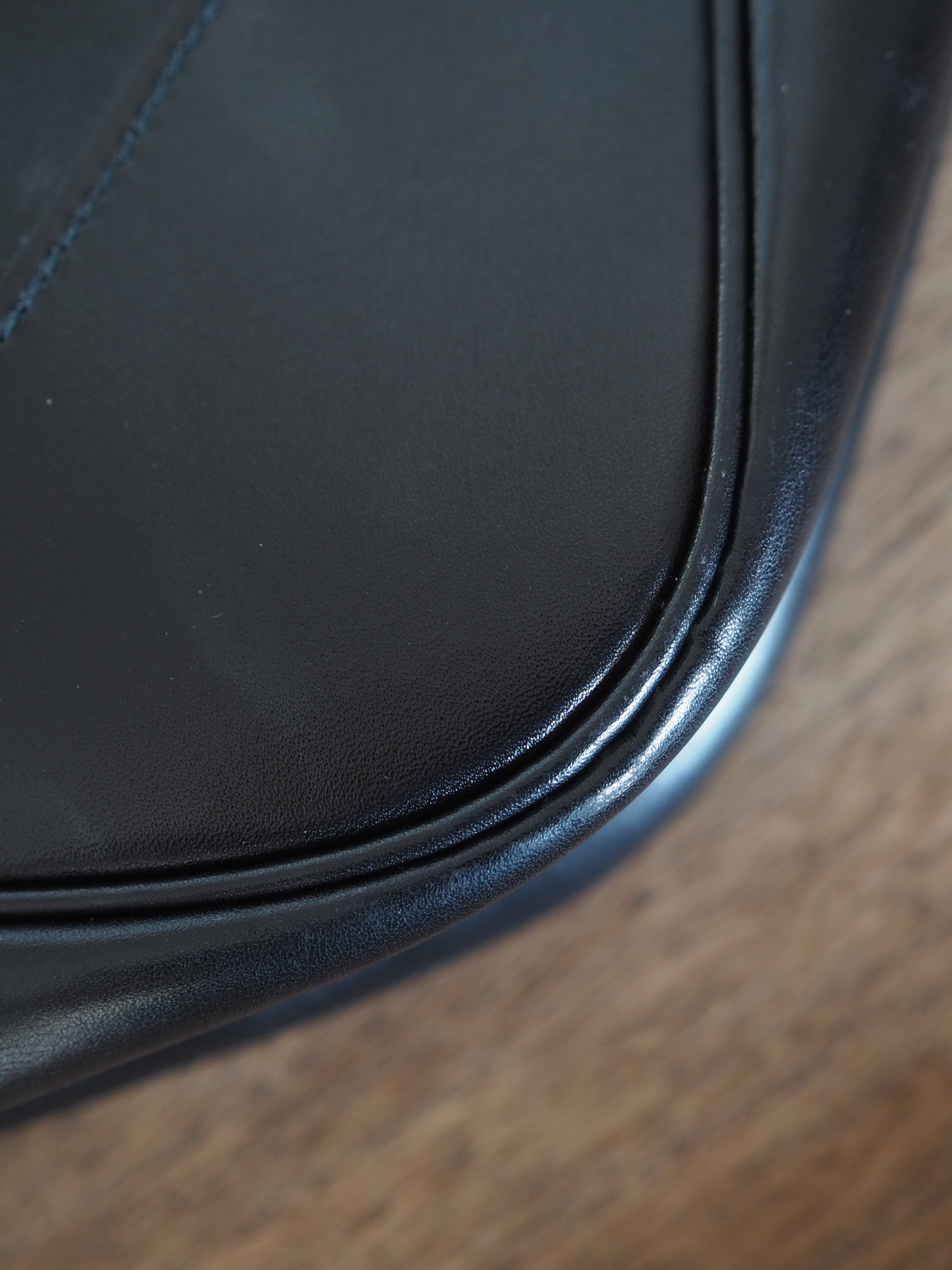 HERMÈS Trim 31 Shoulder Bag