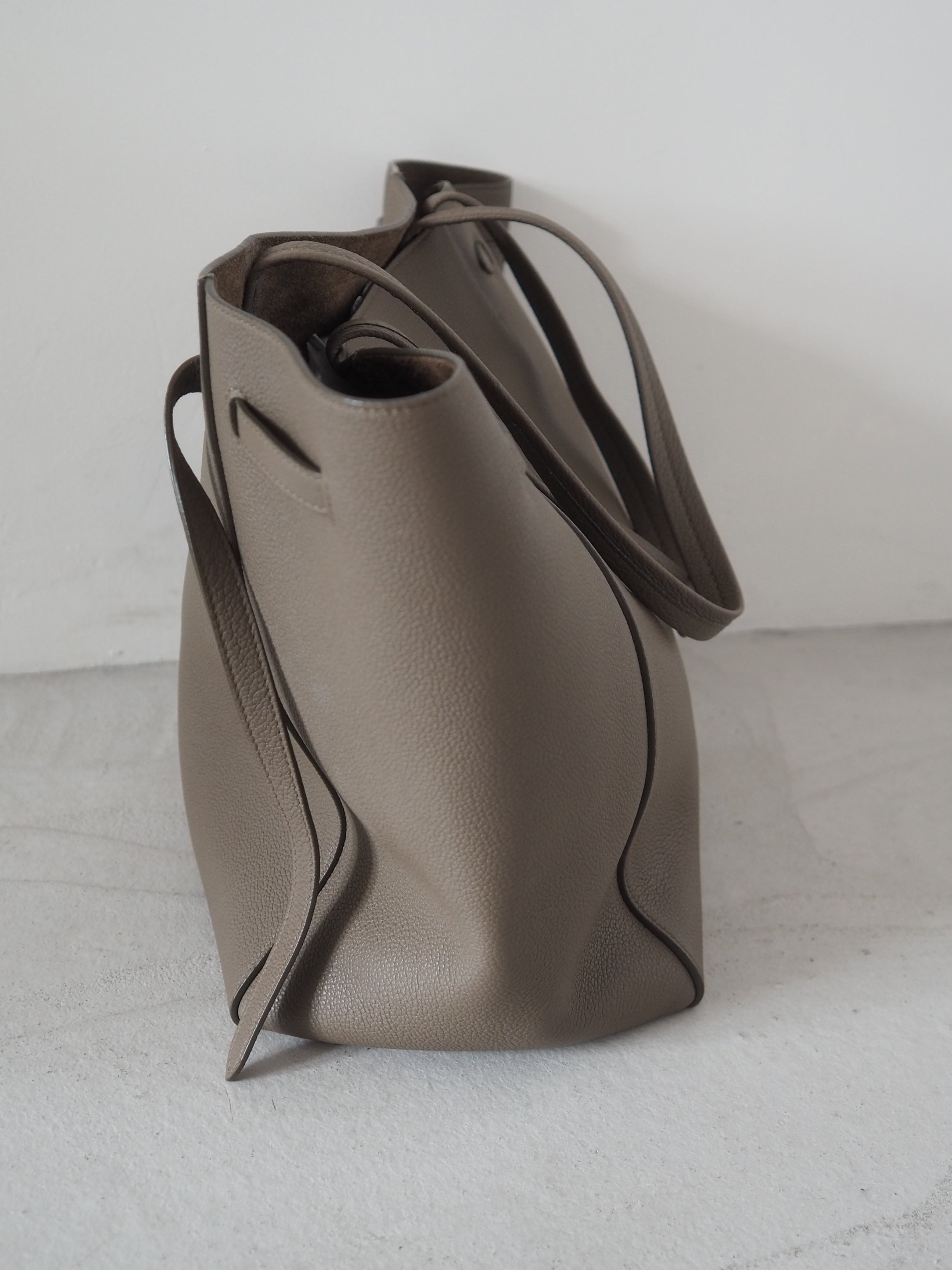 CÉLINE by Phoebe Philo Cabas Phantom Tote Bag