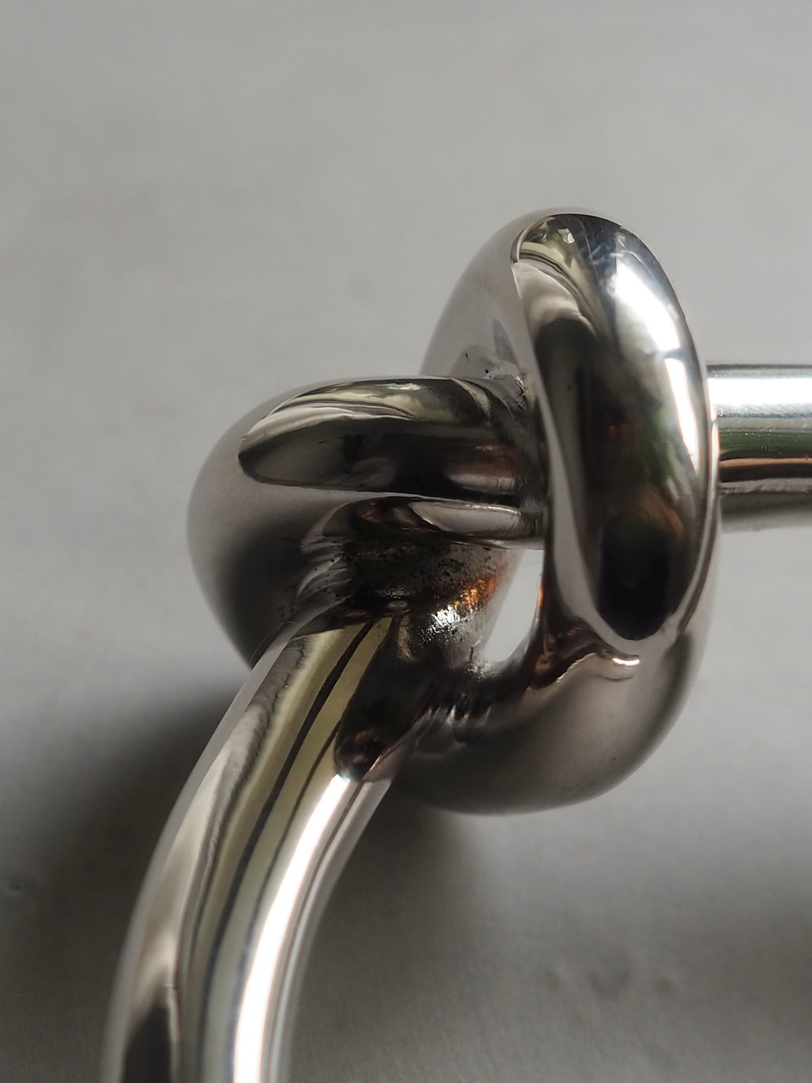 CÉLINE Knot Bangle Large