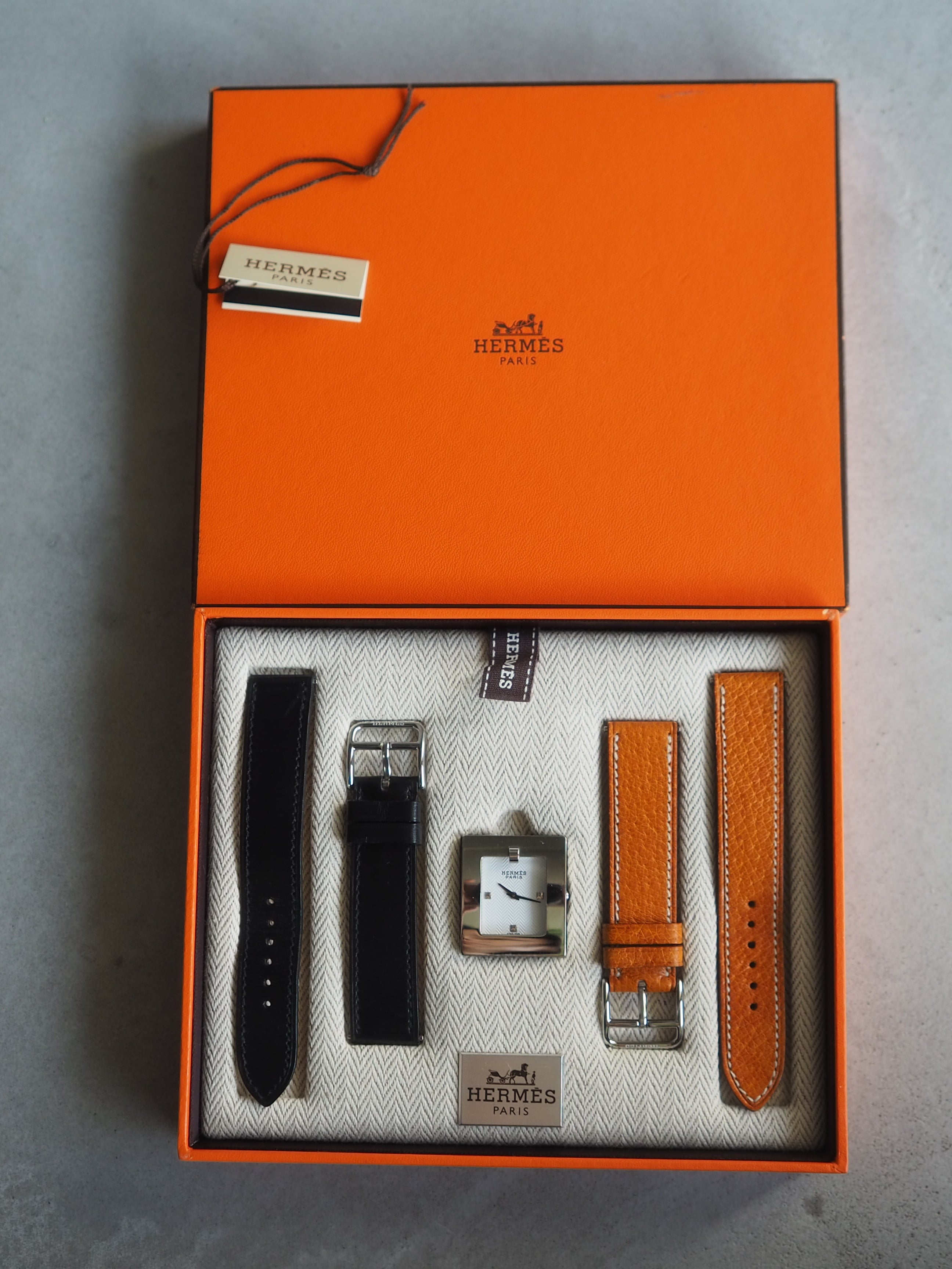 HERMES エルメス ベルト ウォッチ 腕時計 シルバー 2色 ブラック
