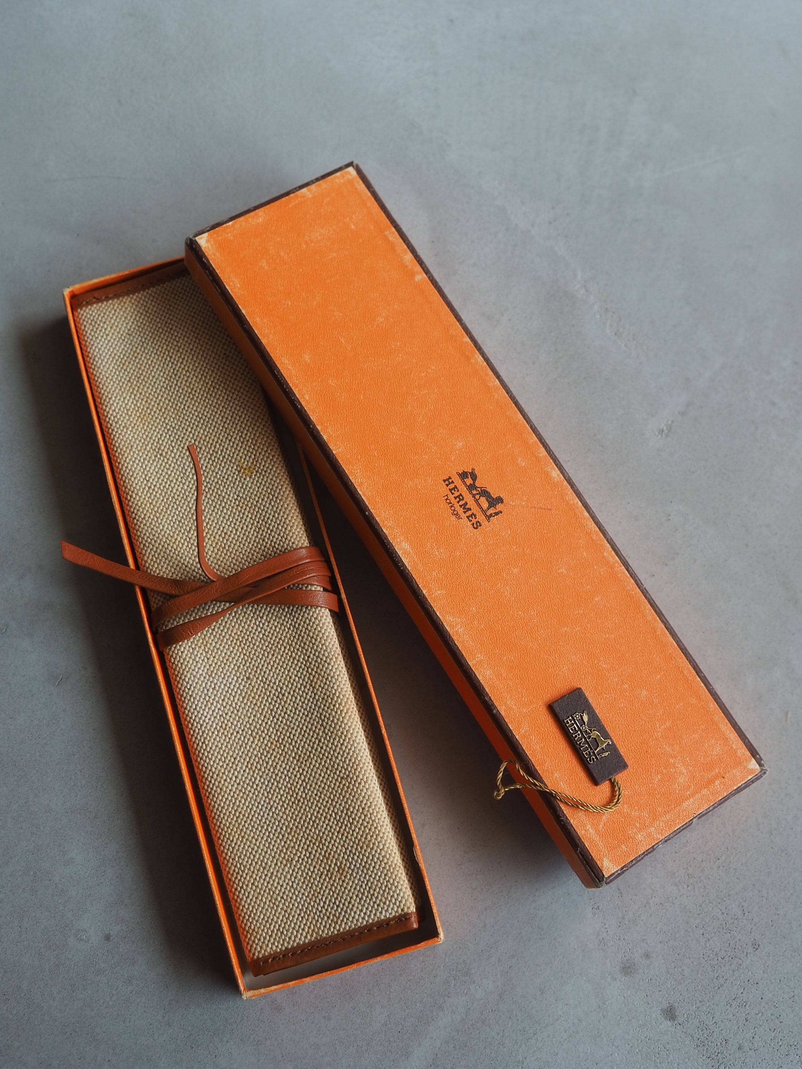 HERMÈS Carréche Watch