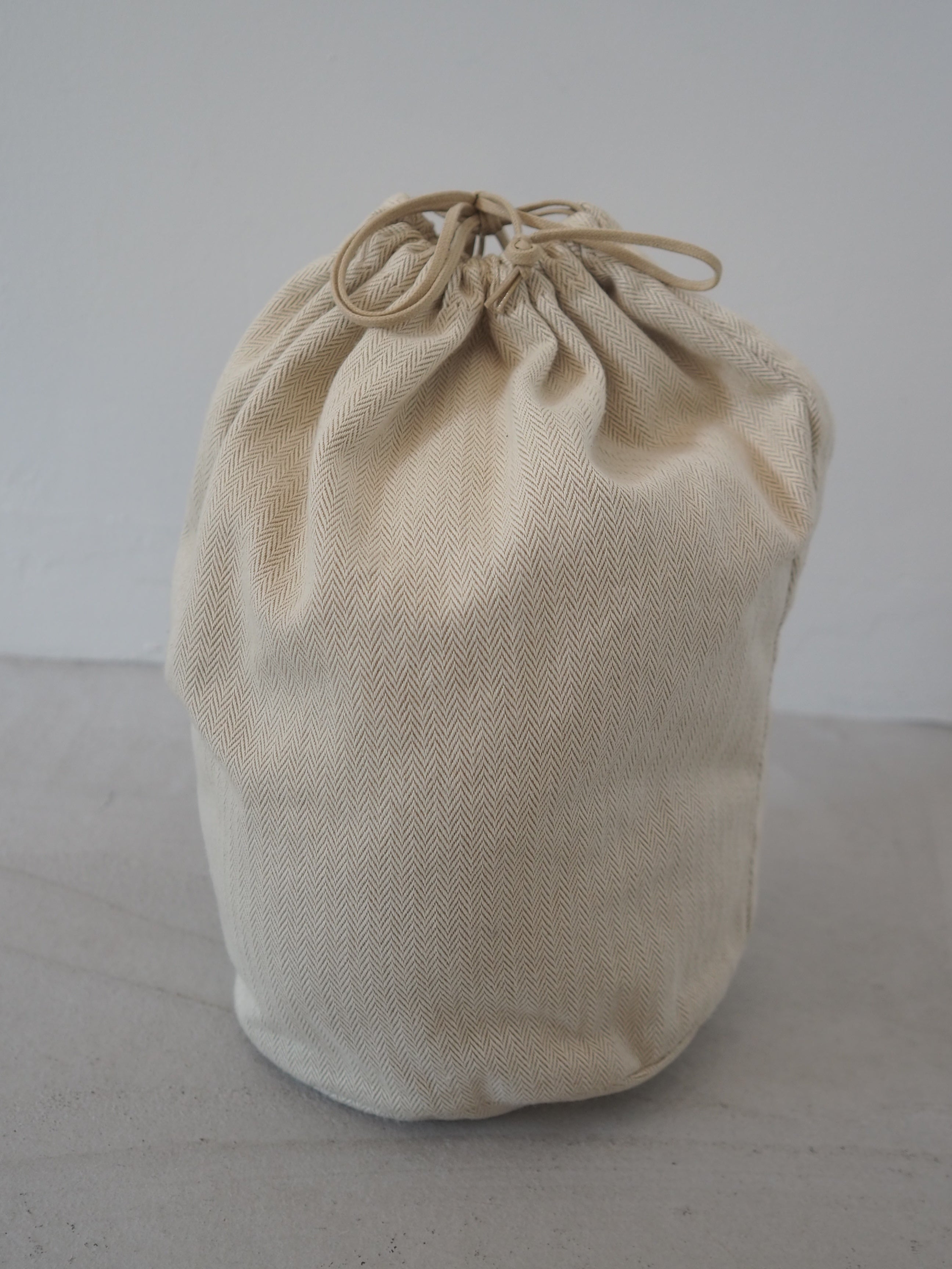 HERMÈS Mangeoire GM Shoulder Bag