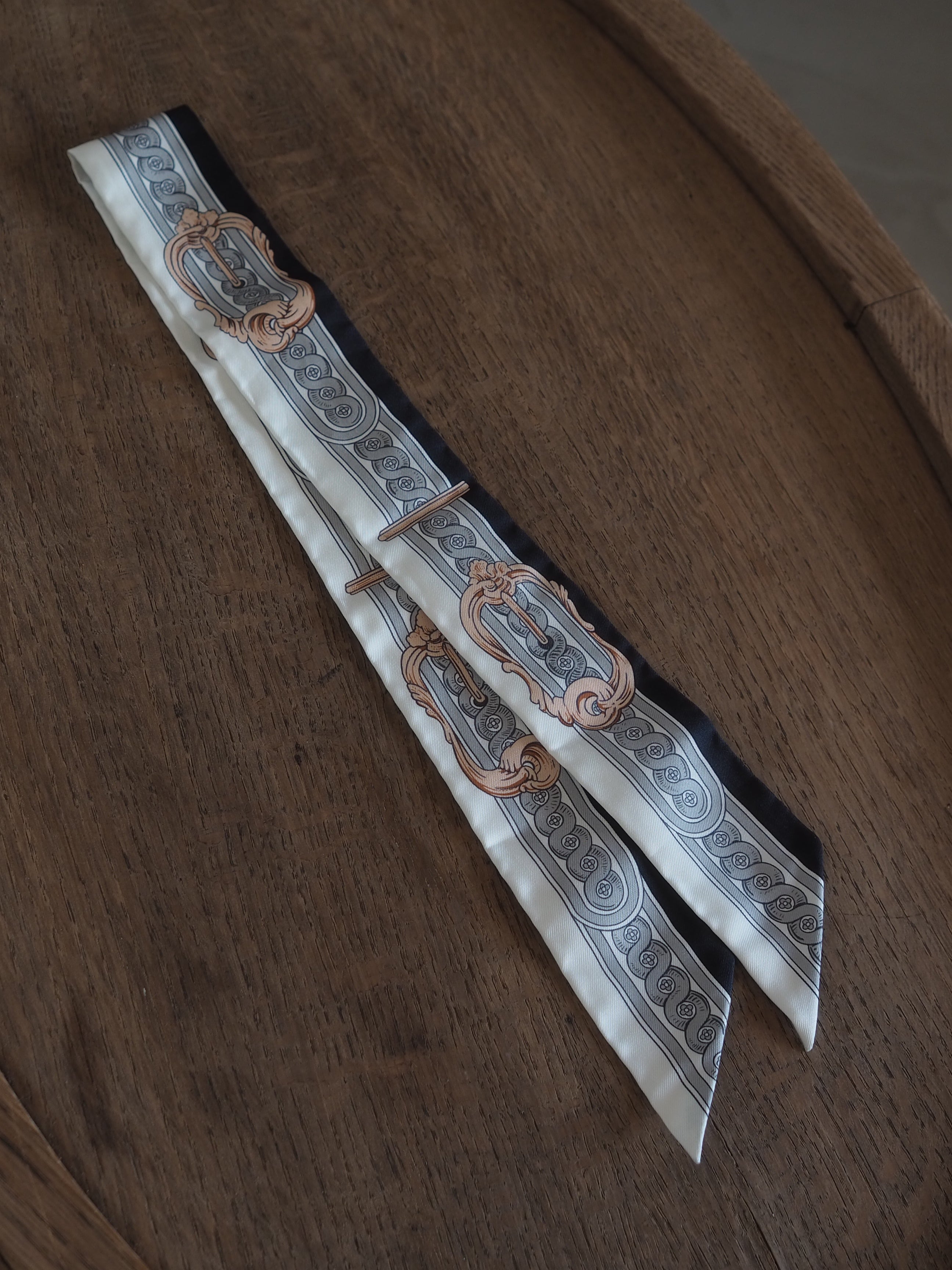 HERMÈS “Bride de Cour” Twilly Scarf