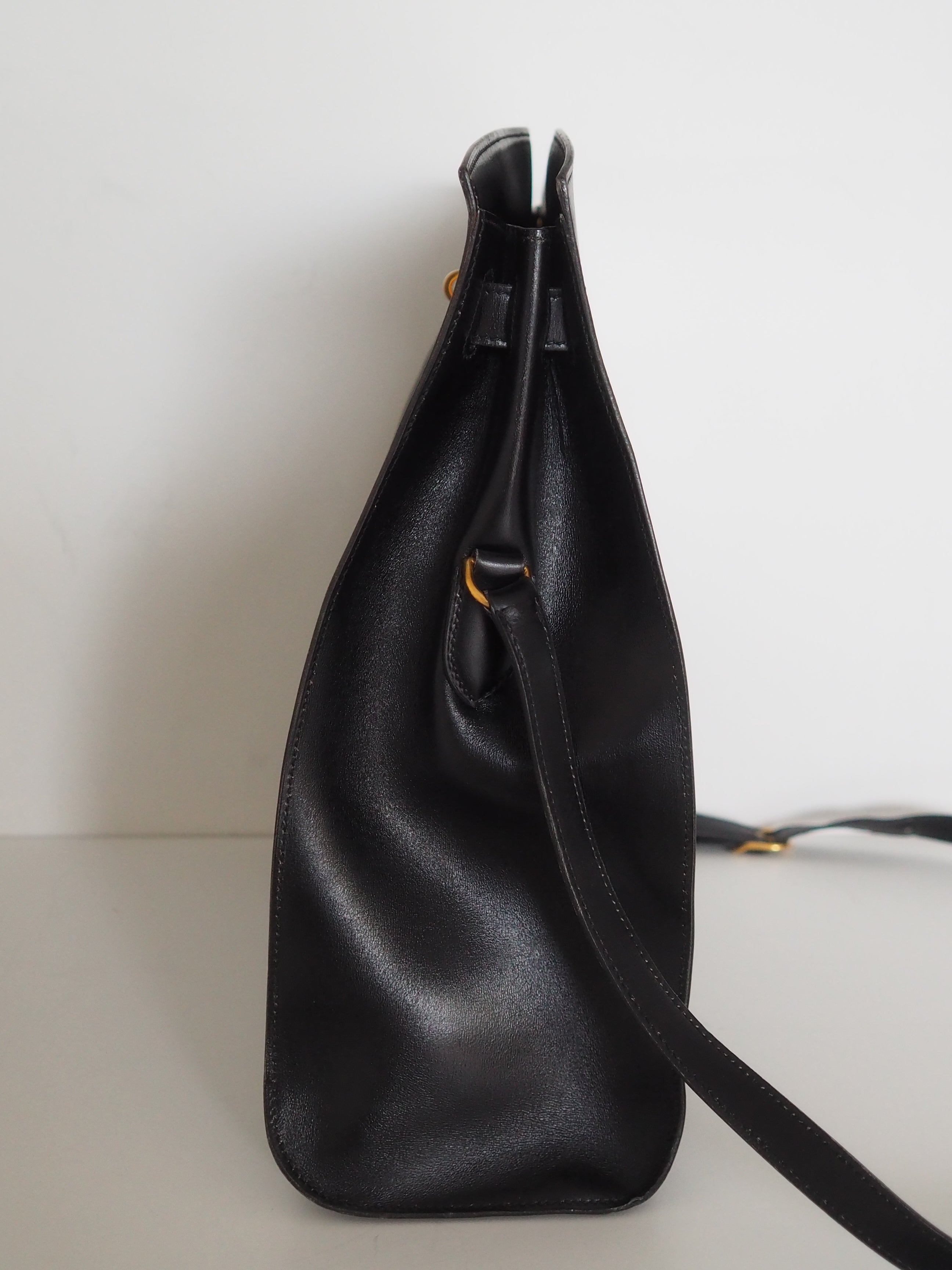 美品 エルメス HERMES ケリー スポーツ MM 外縫い ショルダーバッグ ワンショルダーバッグ ブラック ゴールド金具 ボックスカーフ □F刻 HERMES - 美品 エルメス HERMES ケリー スポーツ MM 外縫い ショルダー