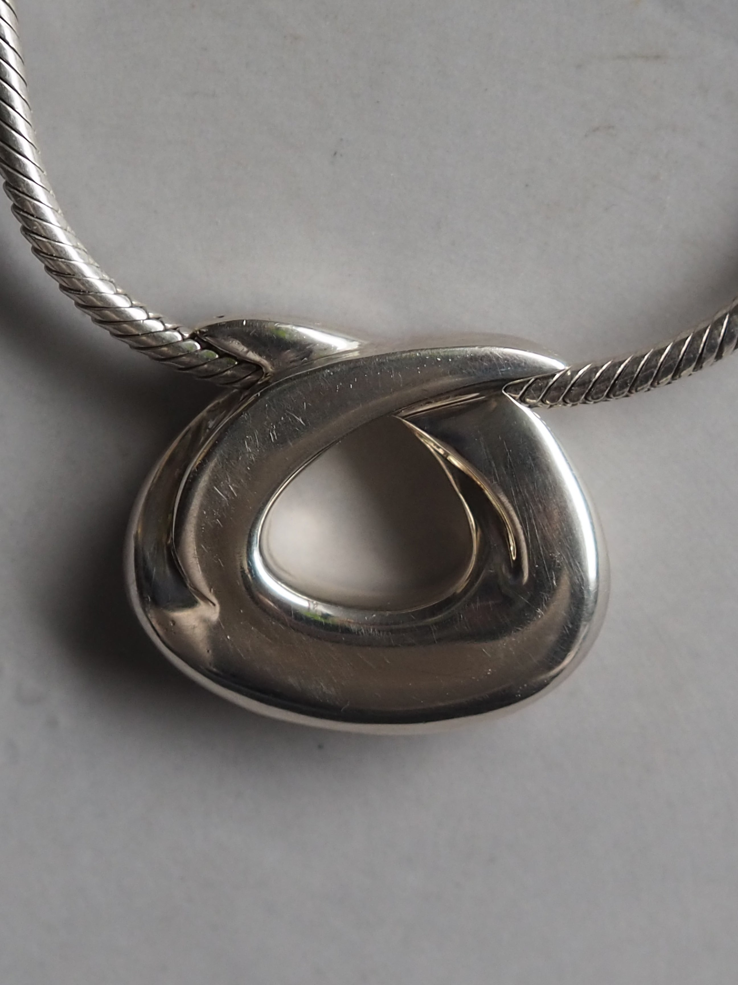 HERMÈS Cabriole Choker Necklace