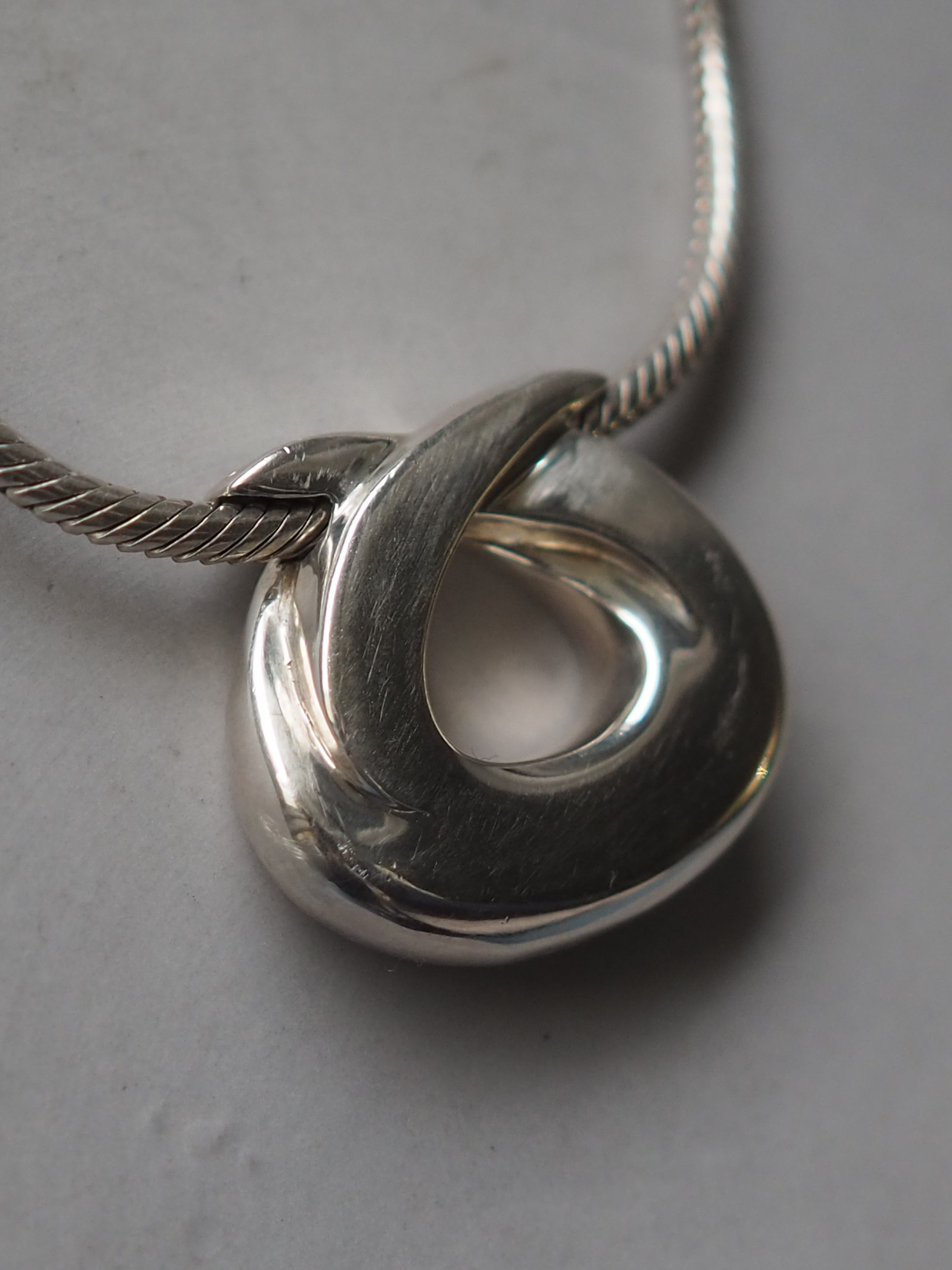 HERMÈS Cabriole Choker Necklace