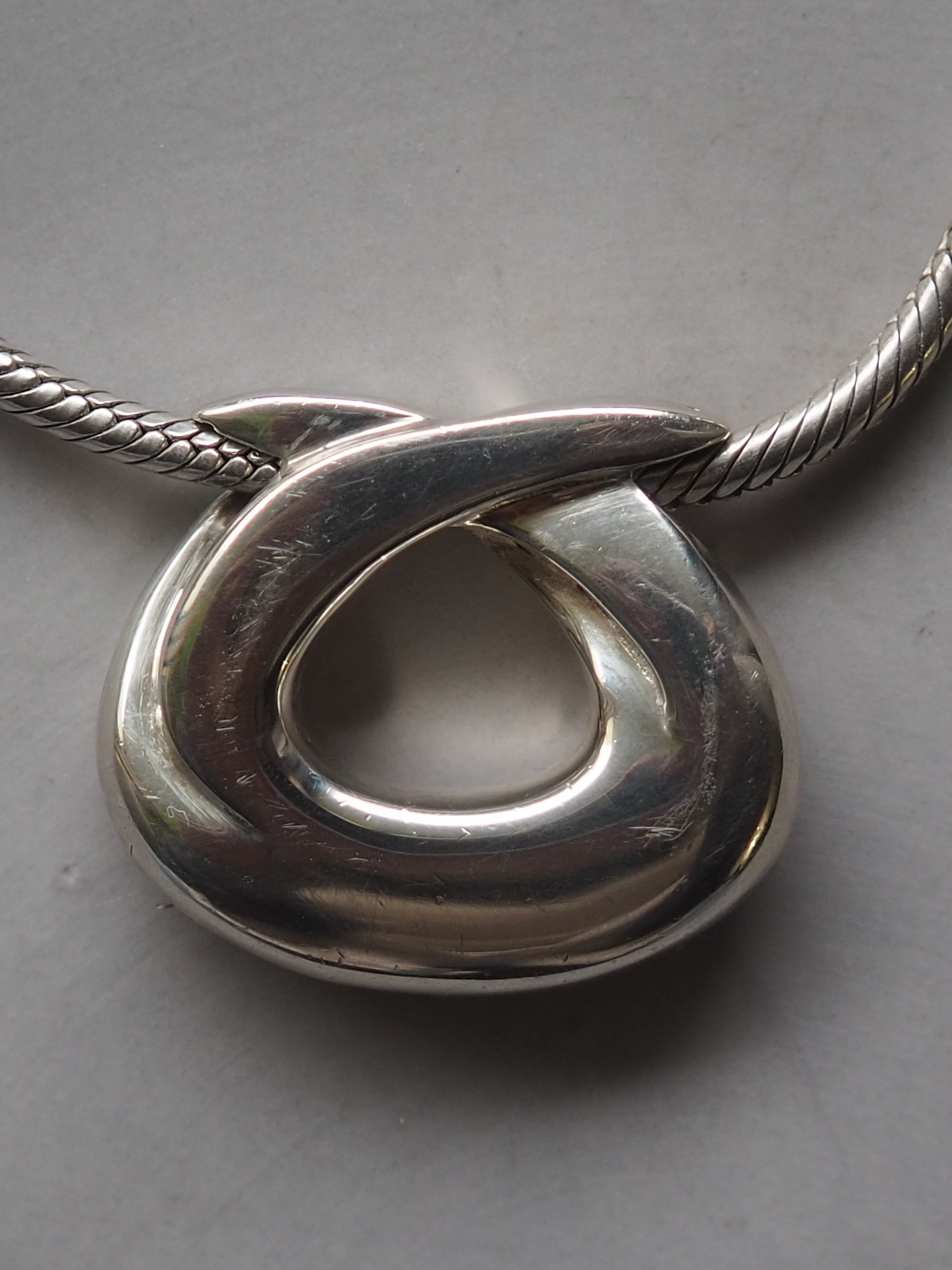 HERMÈS Cabriole Choker Necklace