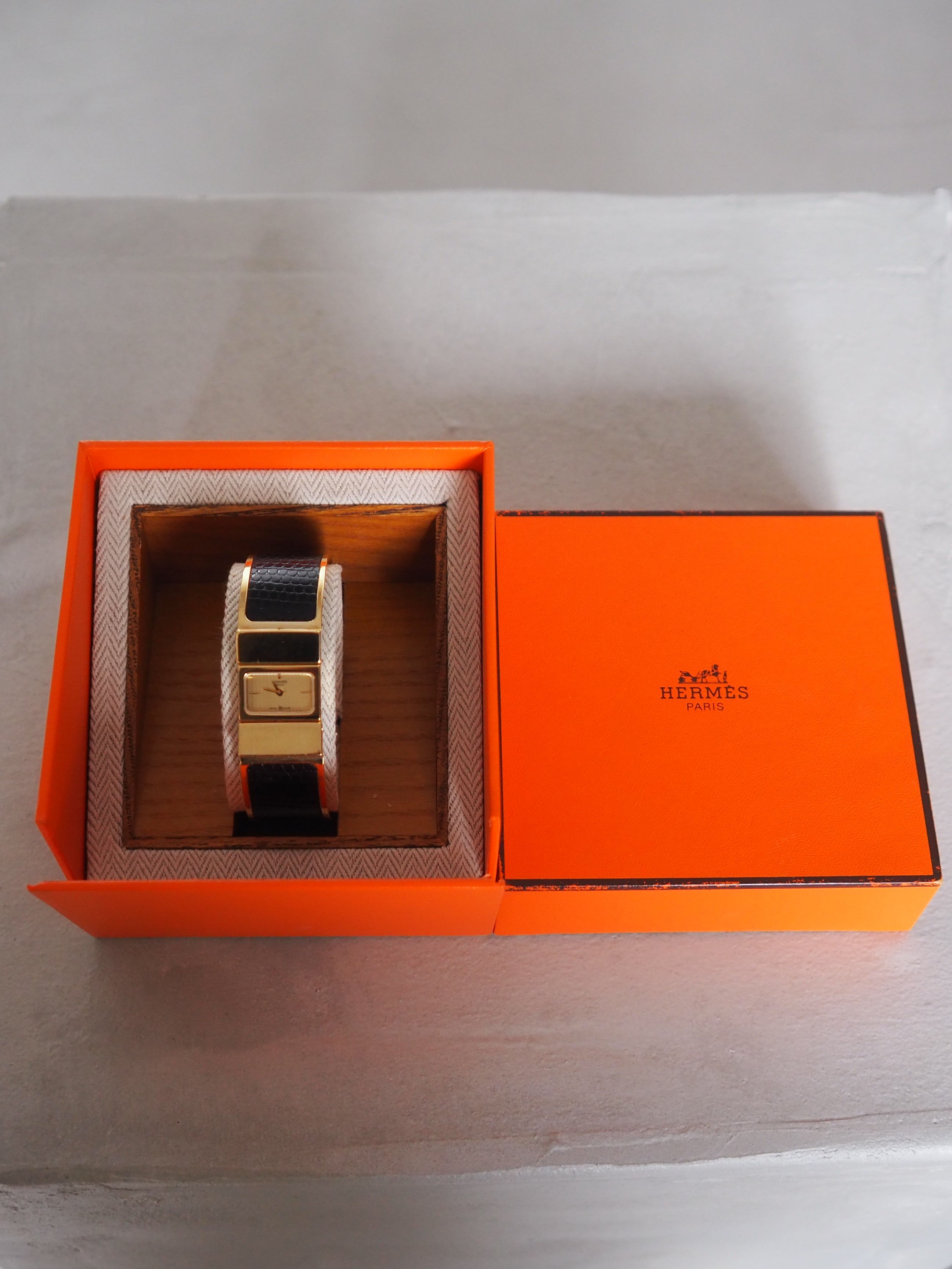 HERMES Location Bangle Watch