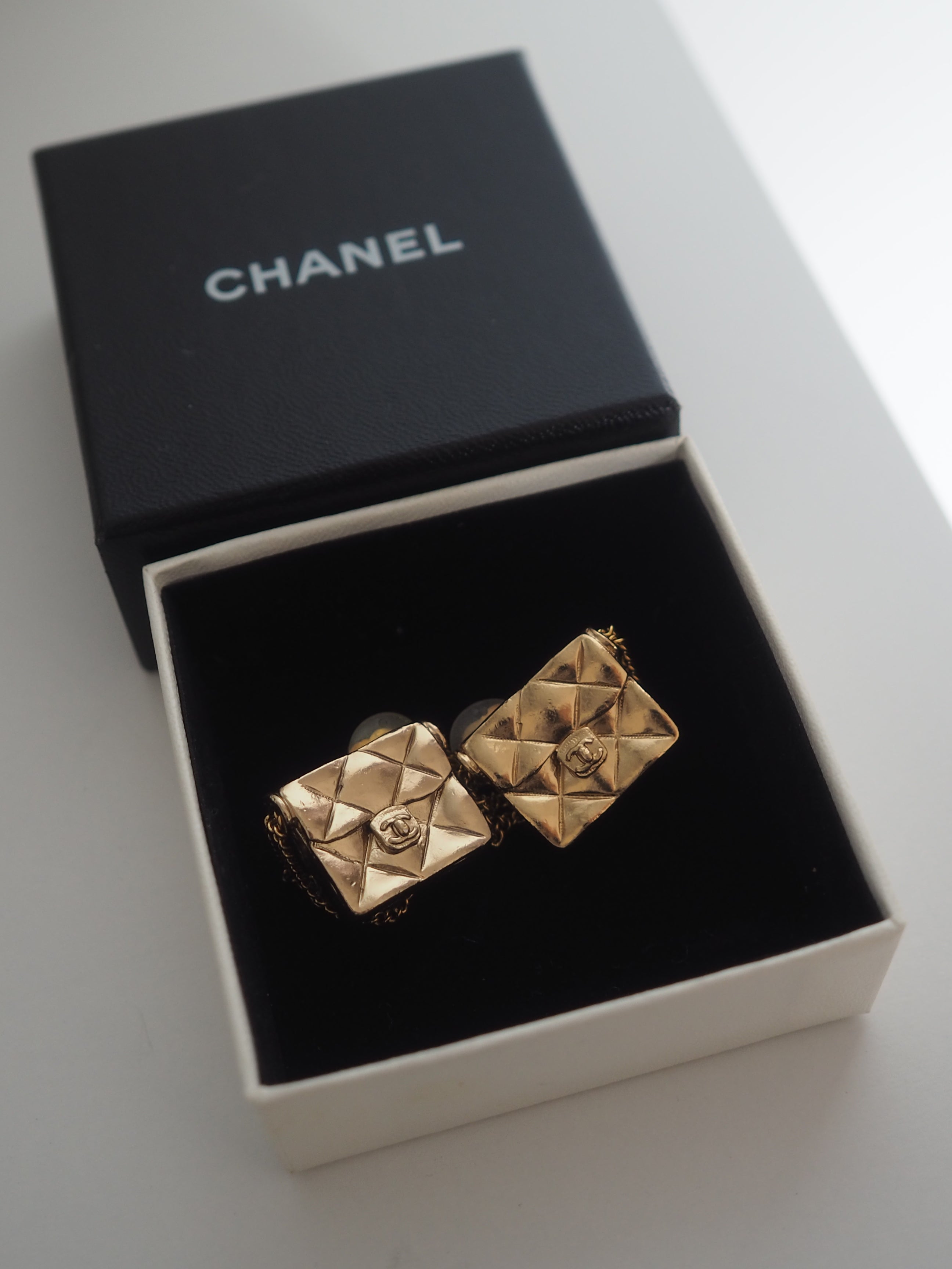 CHANEL Matrasse Earrings