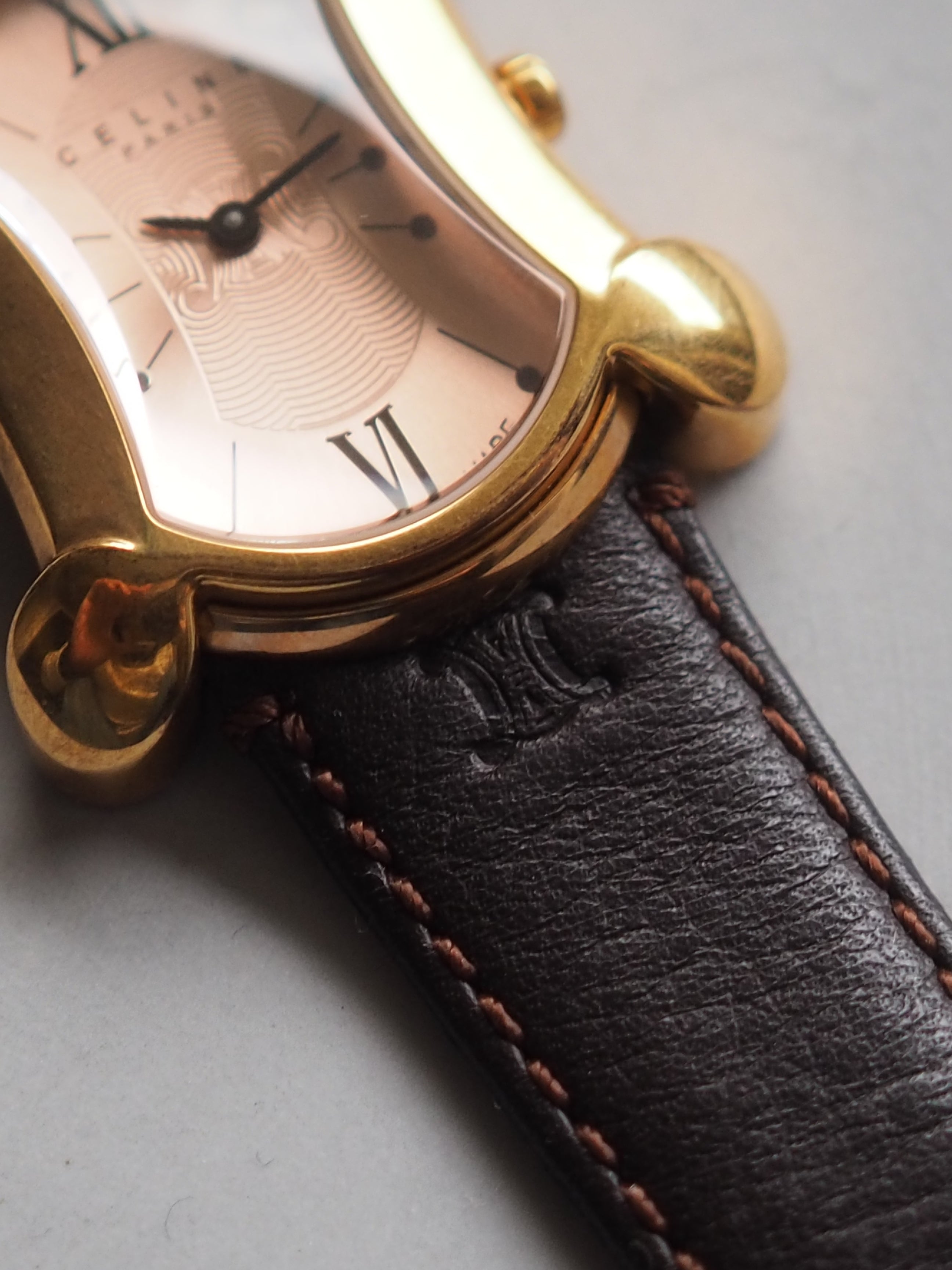 CELINE Triomphe Face Watch