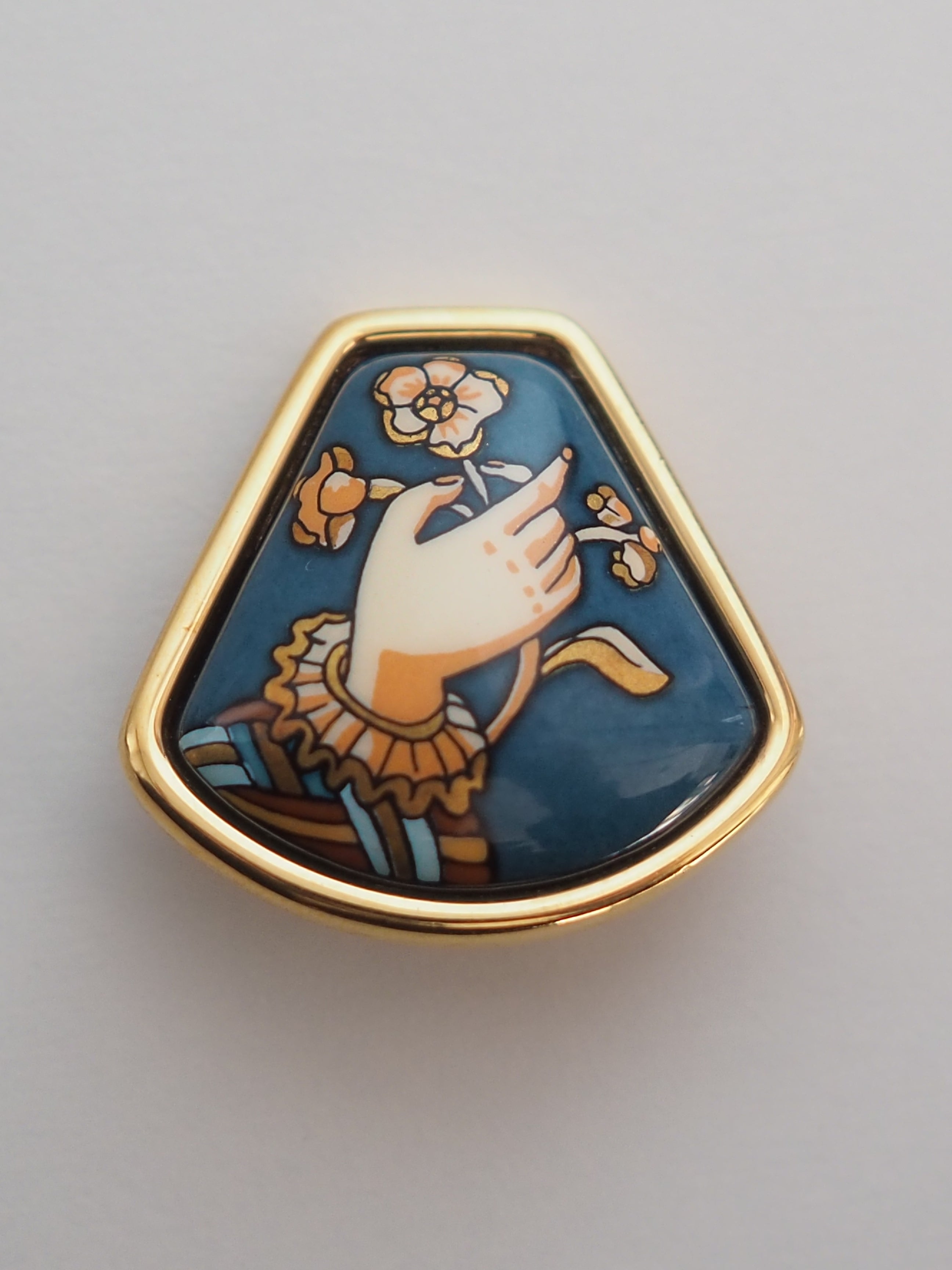 HERMÈS Emaille Earrings