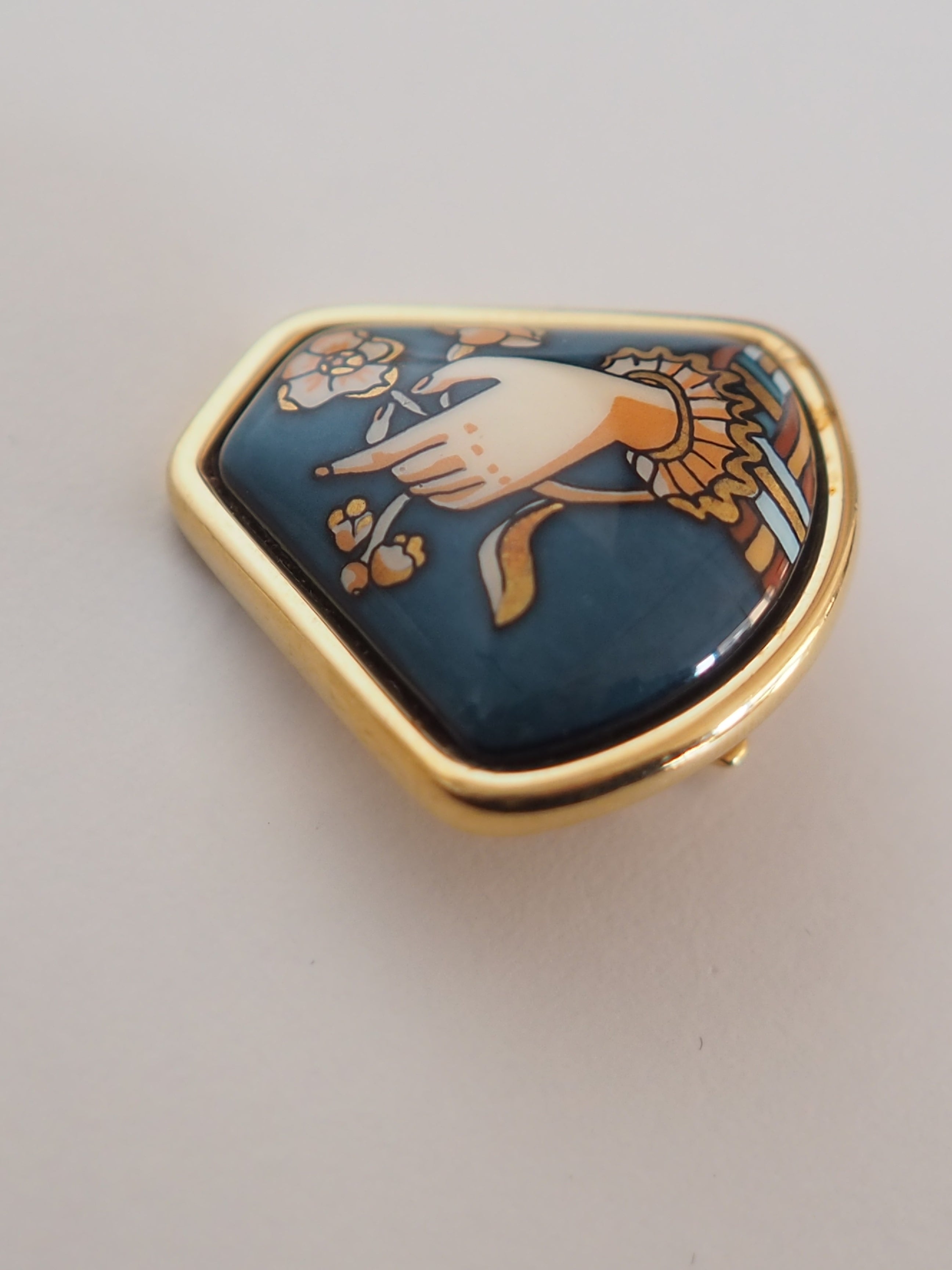 HERMÈS Emaille Earrings