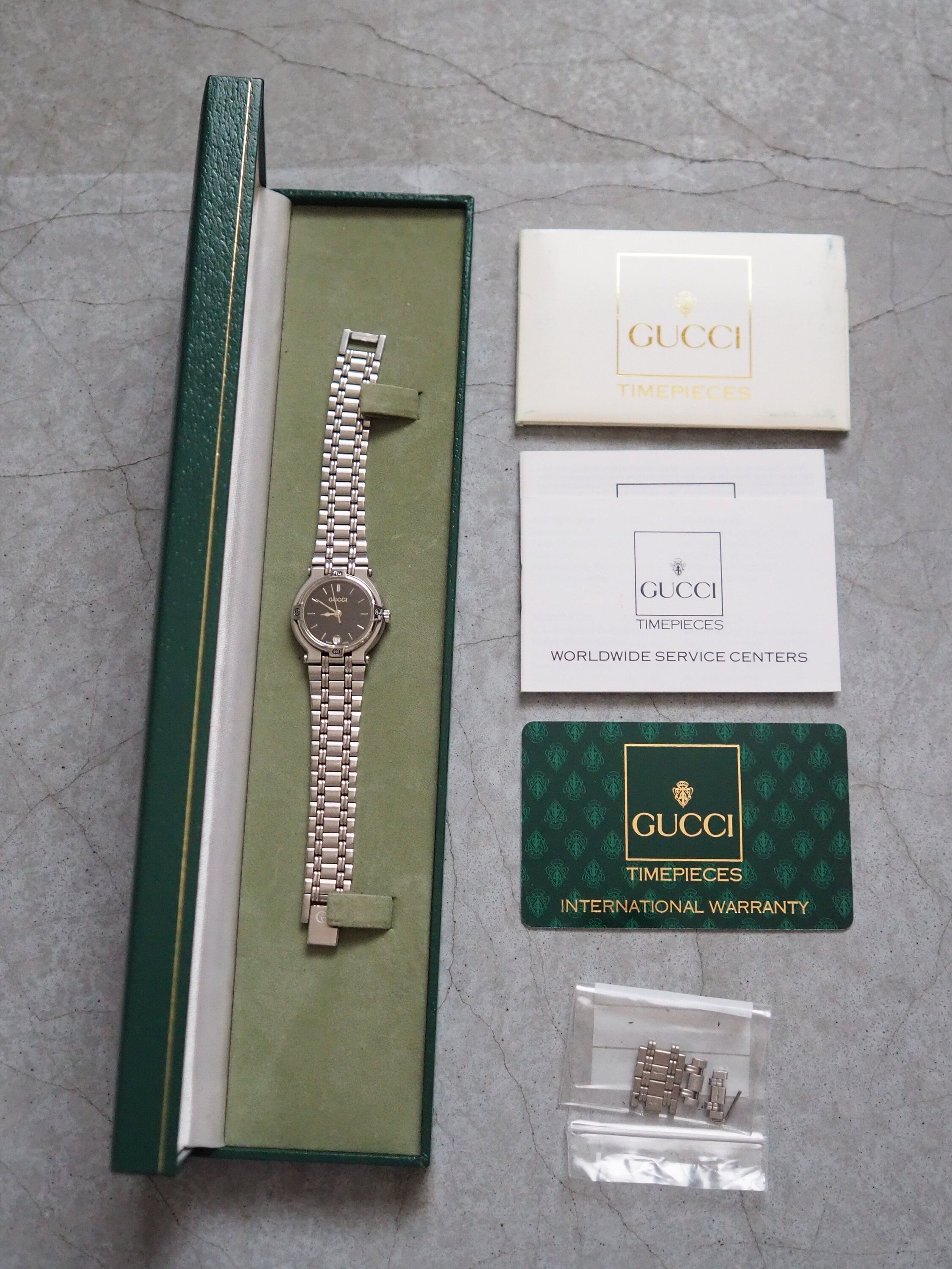 GUCCI Watch Wristwatch GG Silver Metal Old Vintage Authentic