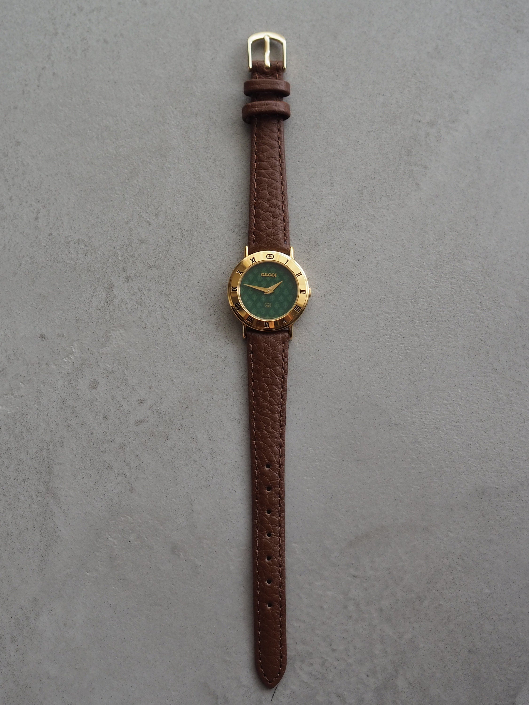 GUCCI GG Round Watch Wristwatch Gold Metal Green Brown Leather Vintage Authentic