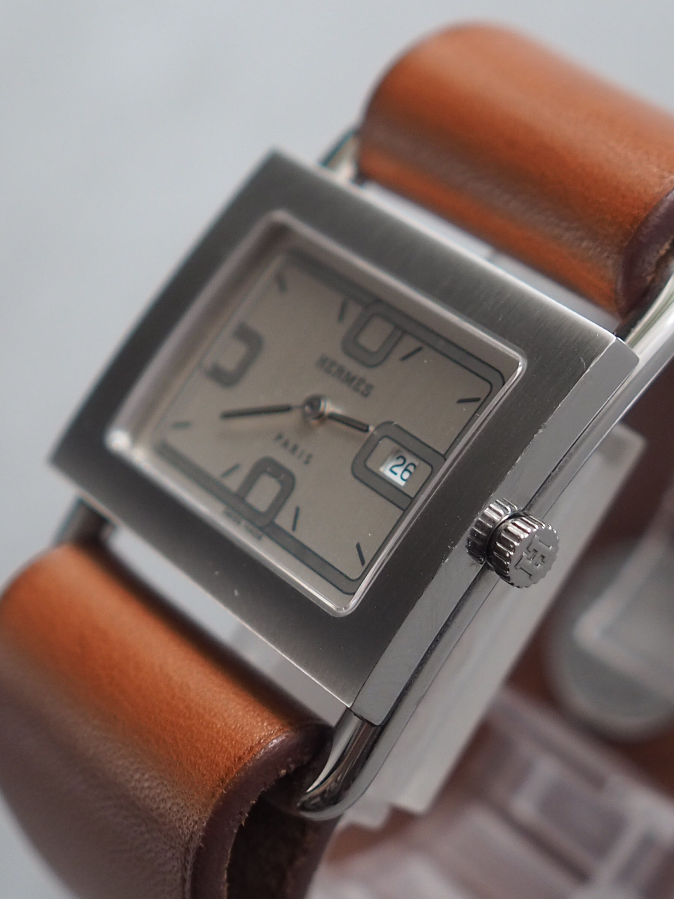 HERMES Valenia Date Silver Dial Quartz Watch Wristwatch Unisex Leather Brown Band Vintage BA1.210