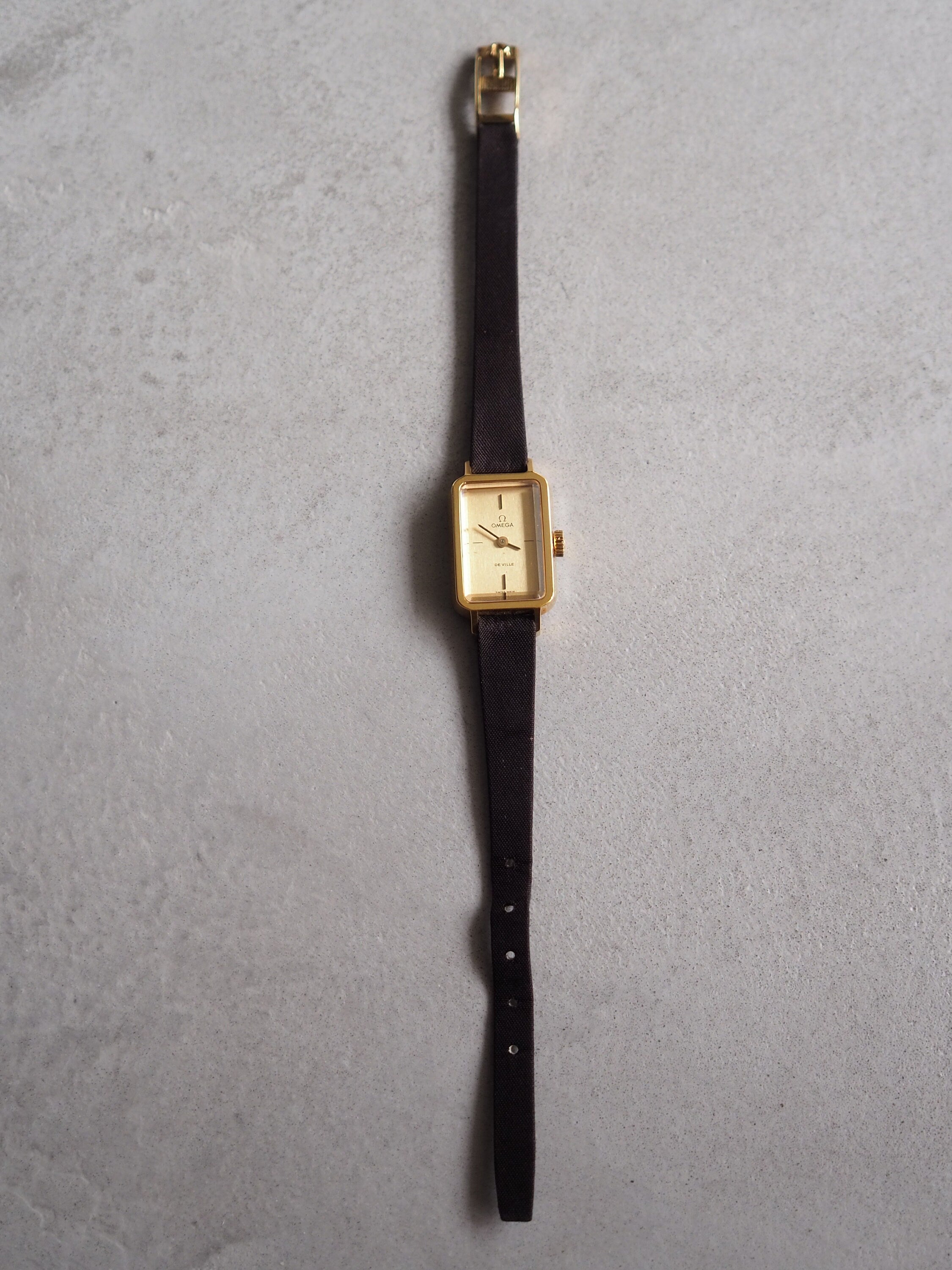 OMEGA DE VILLE Watch Gold Color Stainless steel Dark Brown Leather Ladies Vintage Antique Authentic