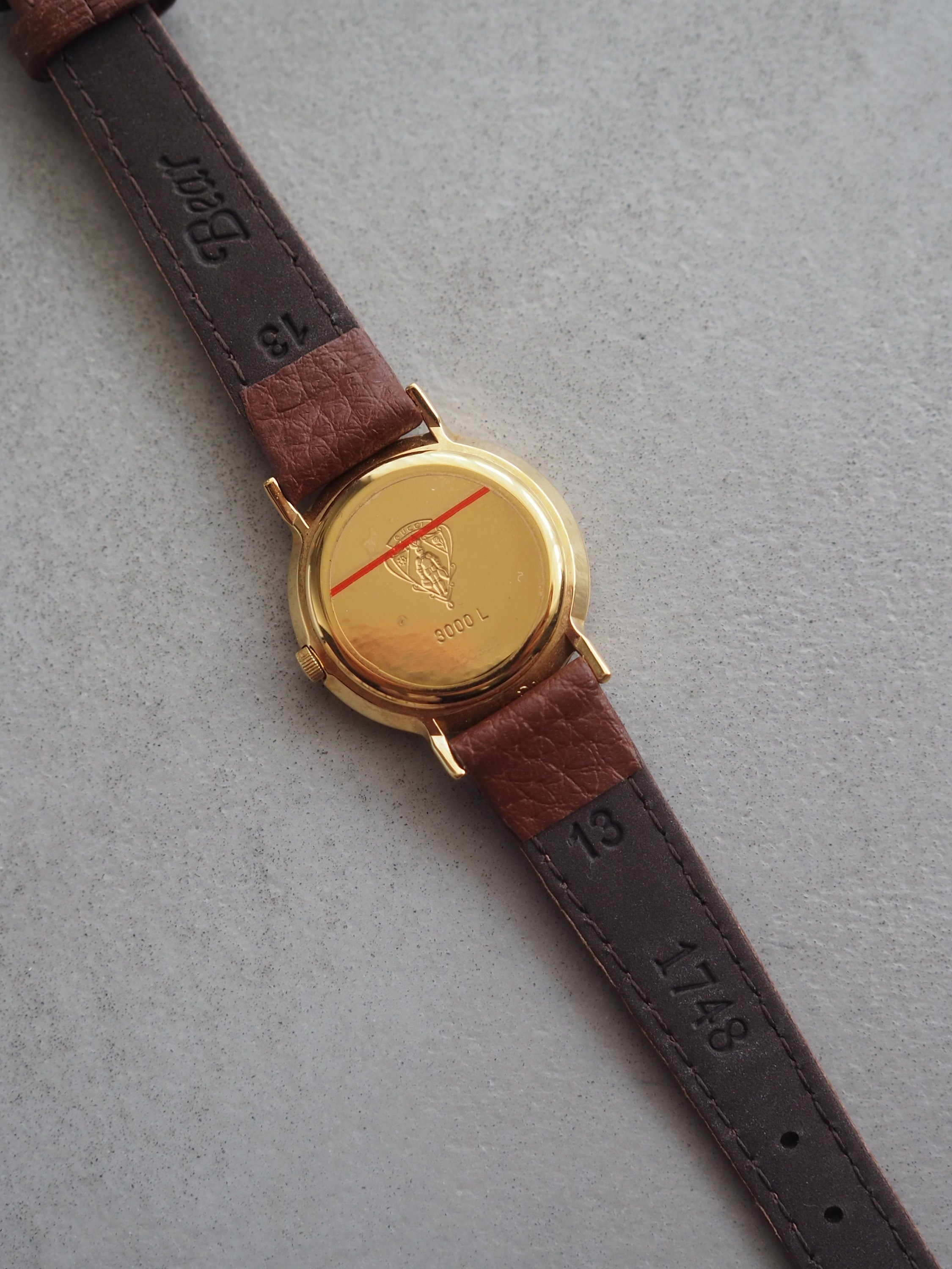 GUCCI GG Round Watch Wristwatch Gold Metal Green Brown Leather Vintage Authentic