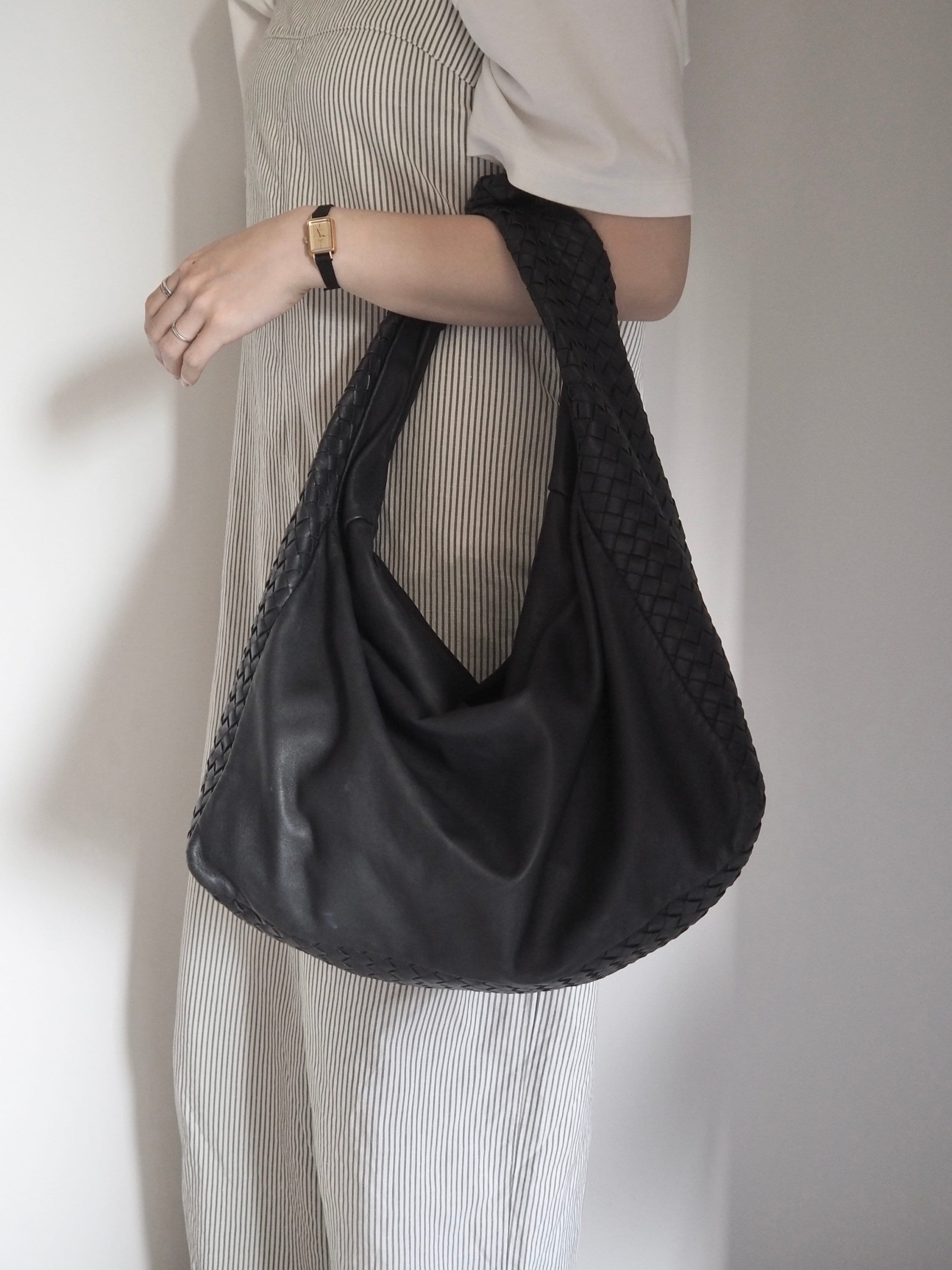 BOTTEGA VENETA Intrechart Shoulder bag Black Leather Unisex Vintage Authentic