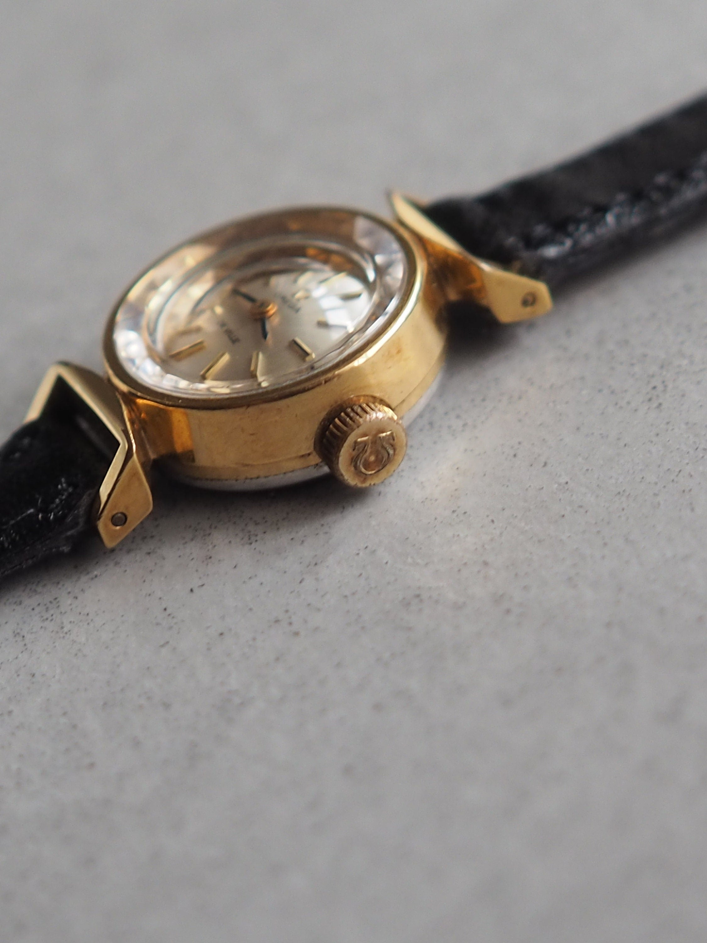 OMEGA DE VILLE Watch Gold Color Stainless steel Leather Black Ladies Vintage Antique Authentic