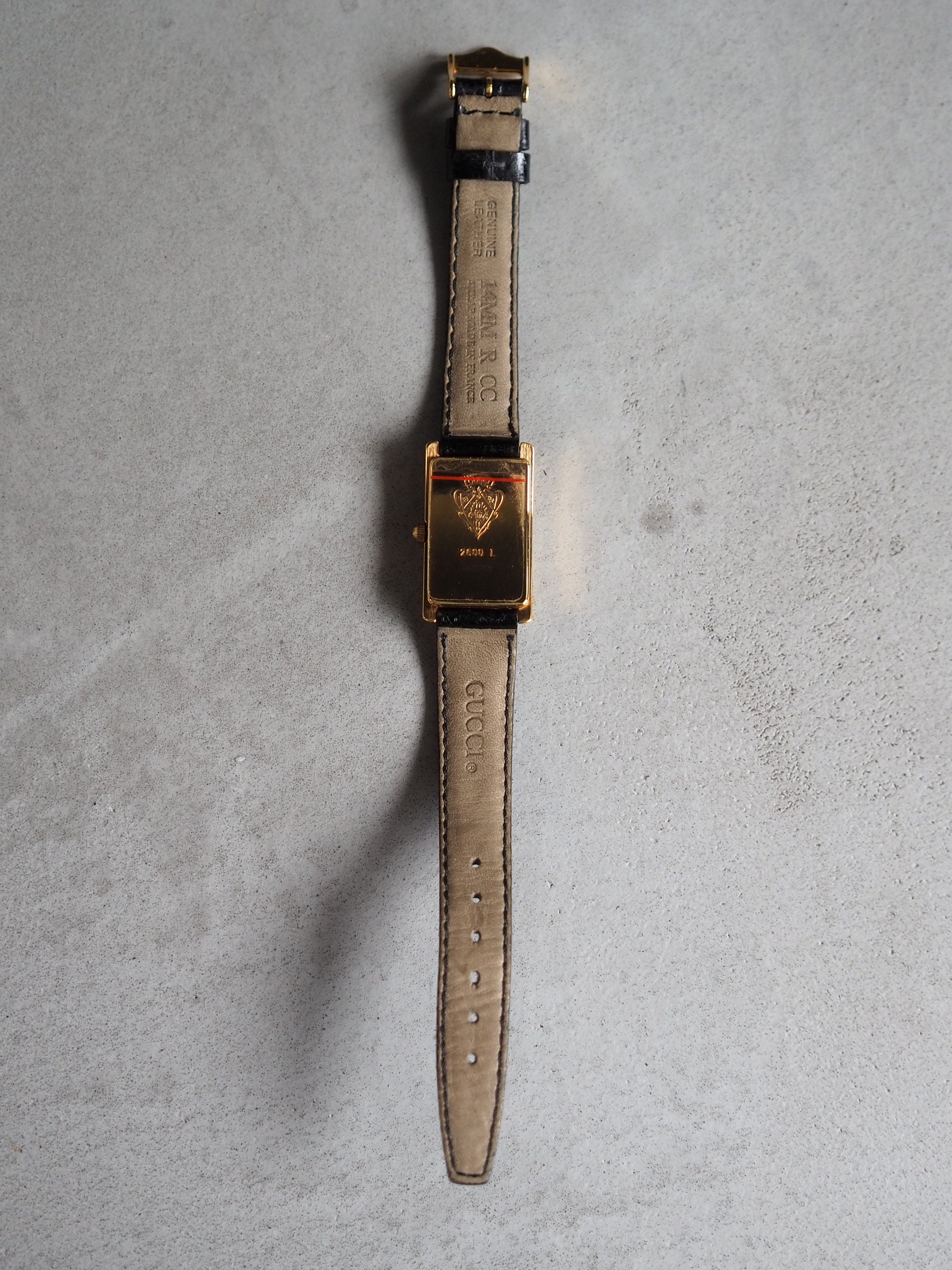 GUCCI Square Watch Wristwatch Gold Metal Black Leather Ladies Vintage Authentic