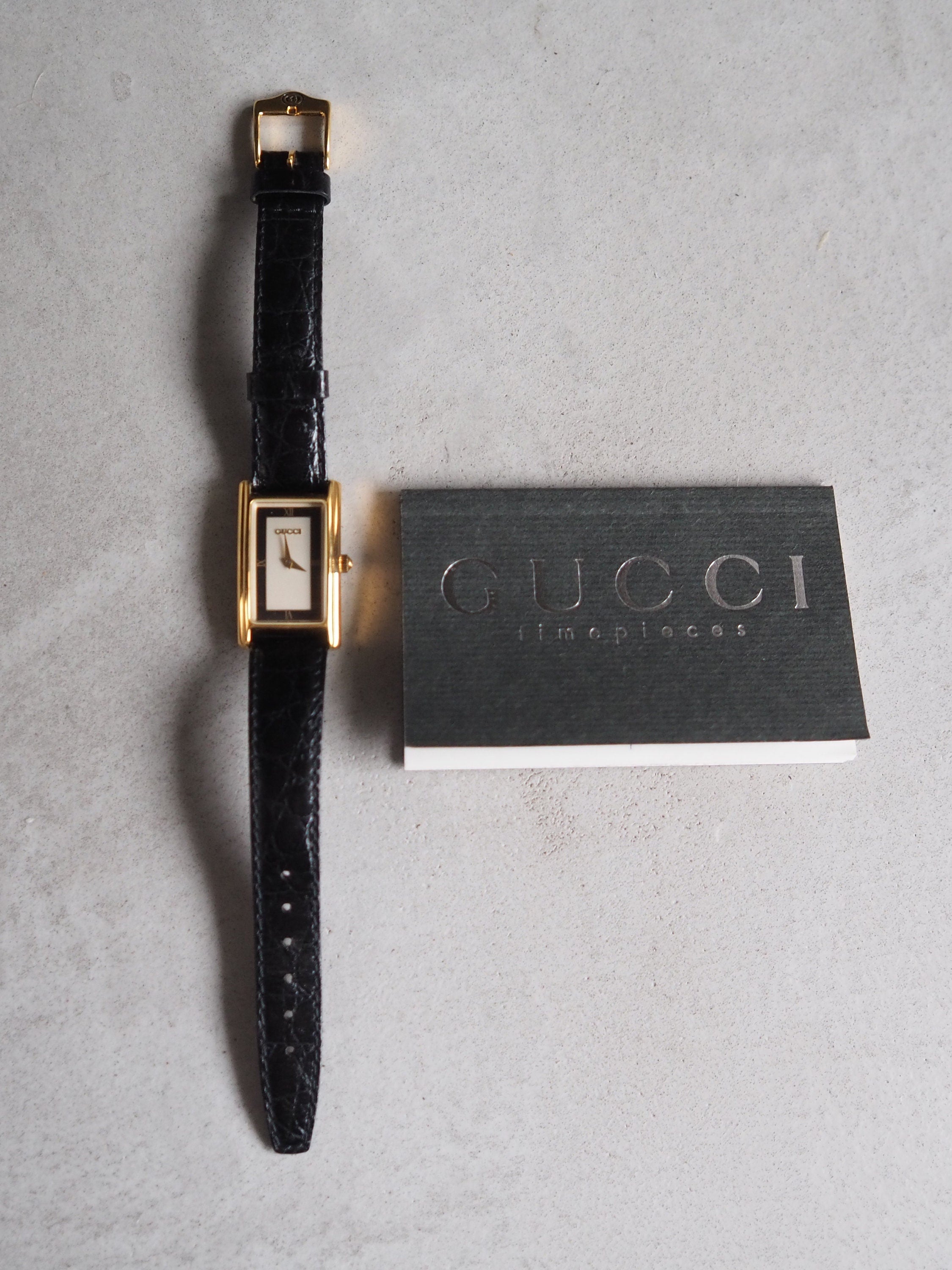 GUCCI Square Watch Wristwatch Gold Metal Black Leather Ladies Vintage Authentic