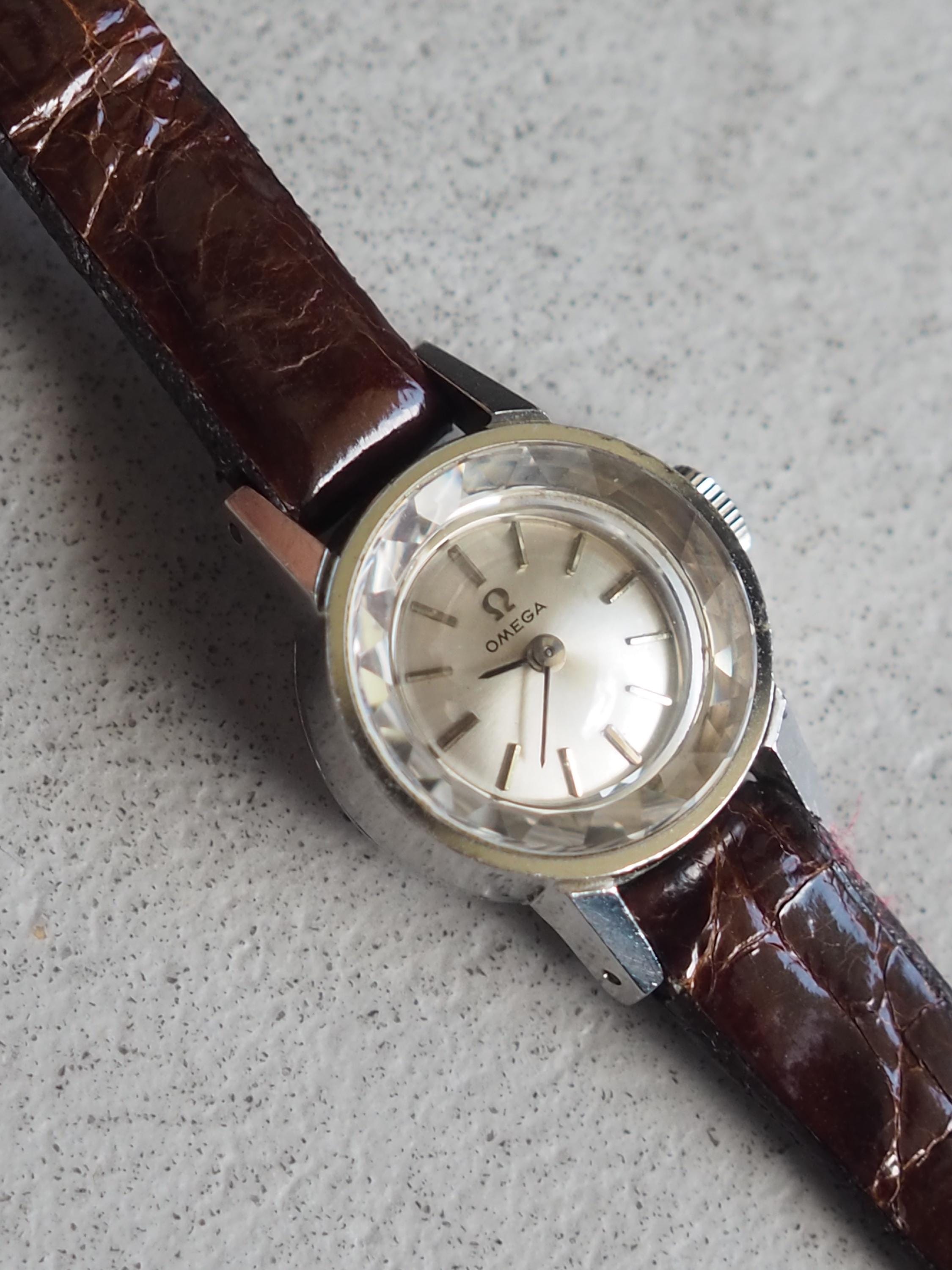 OMEGA DE VILLE Cut Glass Watch Silver Color Stainless steel Brown Leather Ladies Vintage Antique Authentic