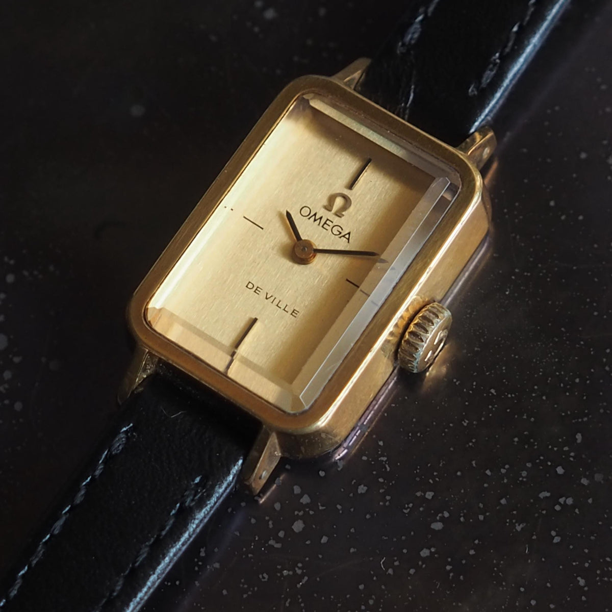 OMEGA オメガ DE VILLE デビル スクエア ウォッチ 腕周り ゴールド  