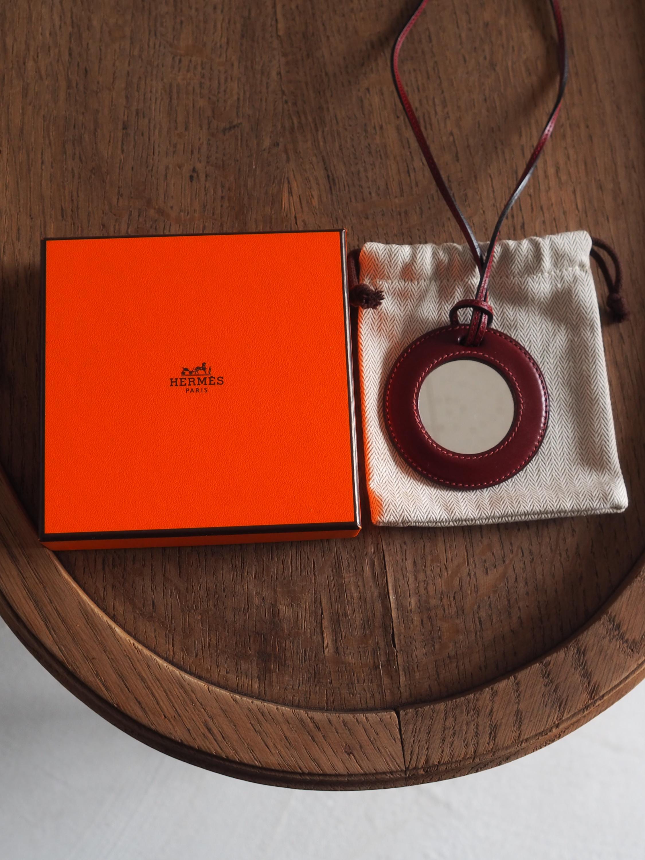 HERMES Mirror Necklace Reversible Leather Bordeaux Box Vintage Authentic