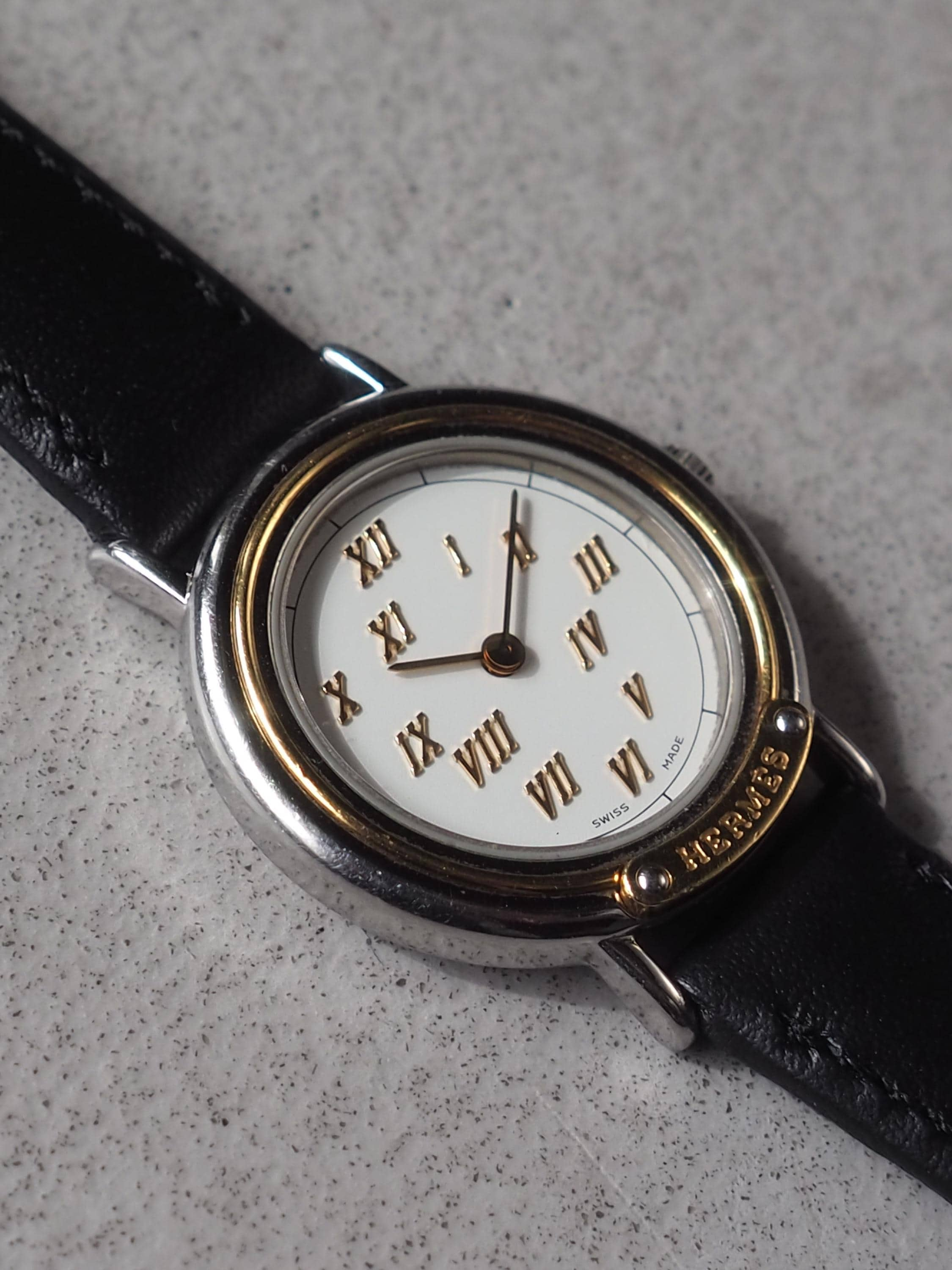 HERMES Meteor Watch Quartz Gold Silver Dial Black Leather Ladies Wristwatch Vintage Authentic